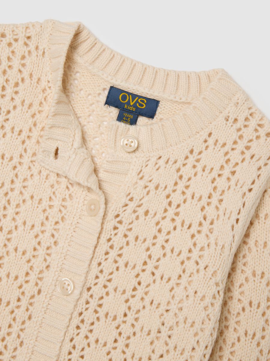 Cardigan beige lavorato a maglia per bambina_3