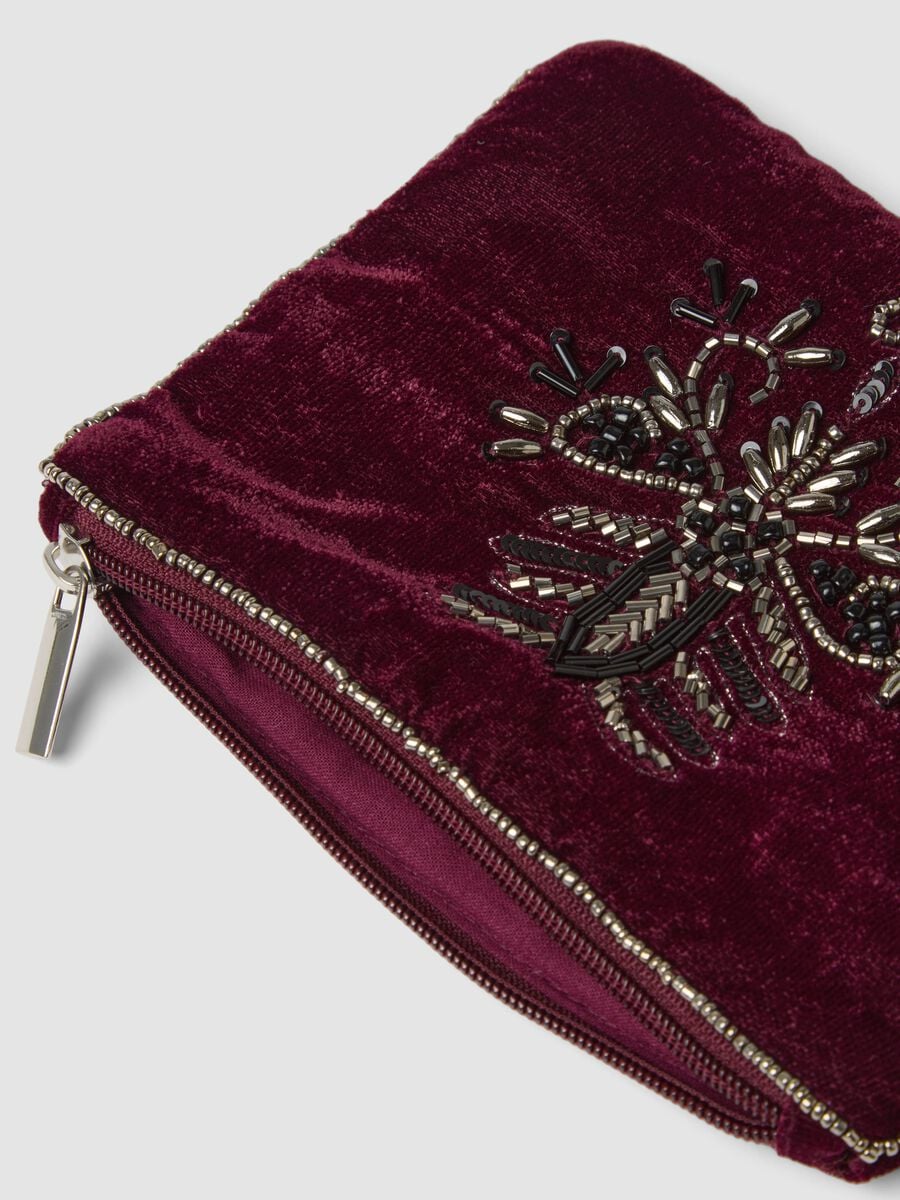 Red clutch with bead embroidery and zip fastening_2