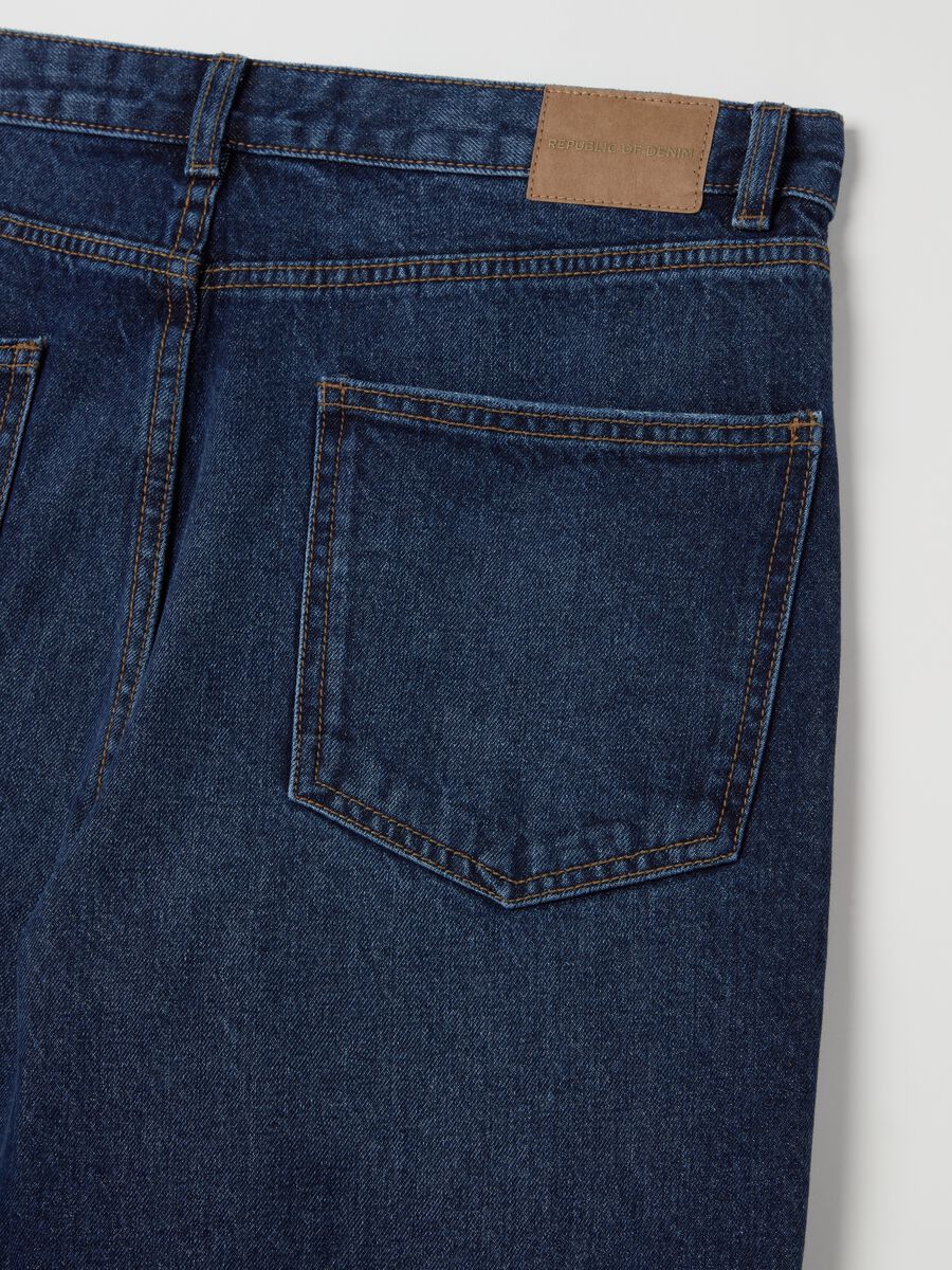 Tapered-fit regular jeans with fading_5