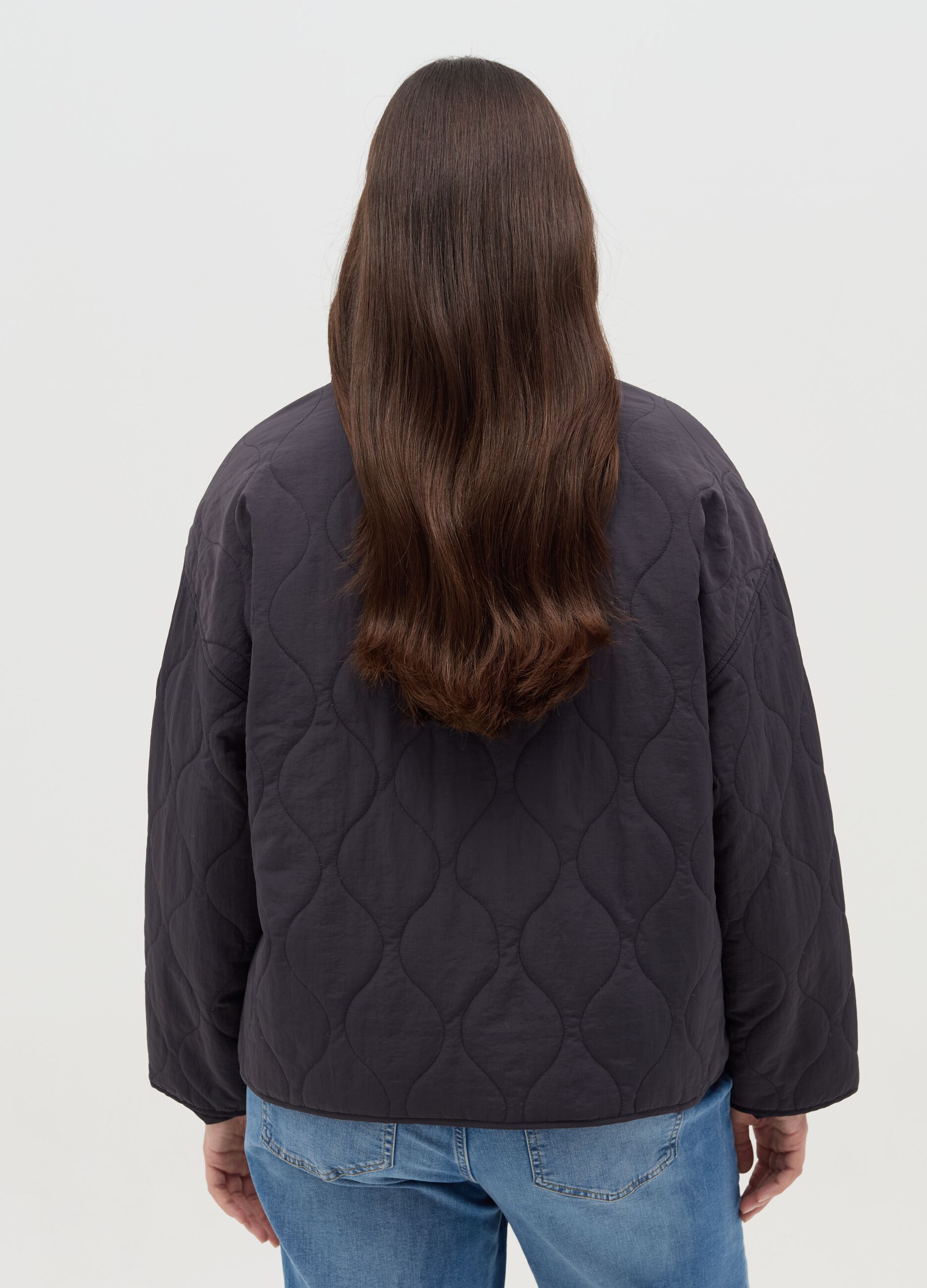 Curvy short quilted jacket with collar