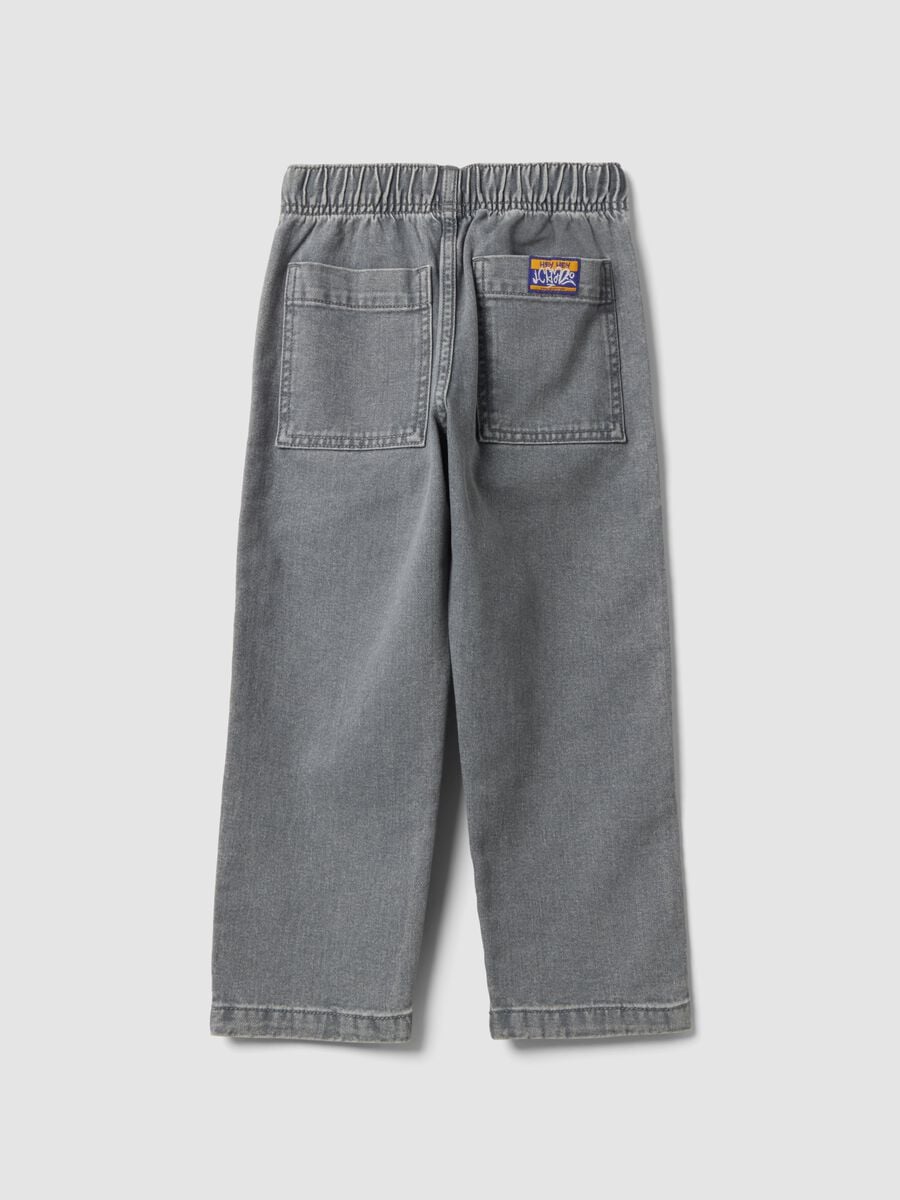 Jogger jeans grigi in puro cotone con vita elasticizzata relaxed fit per bambino_1