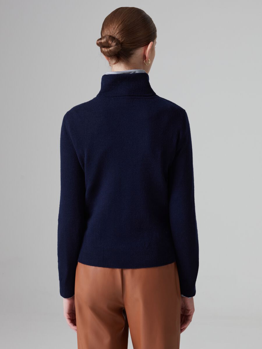 Pullover in lana a collo alto_2