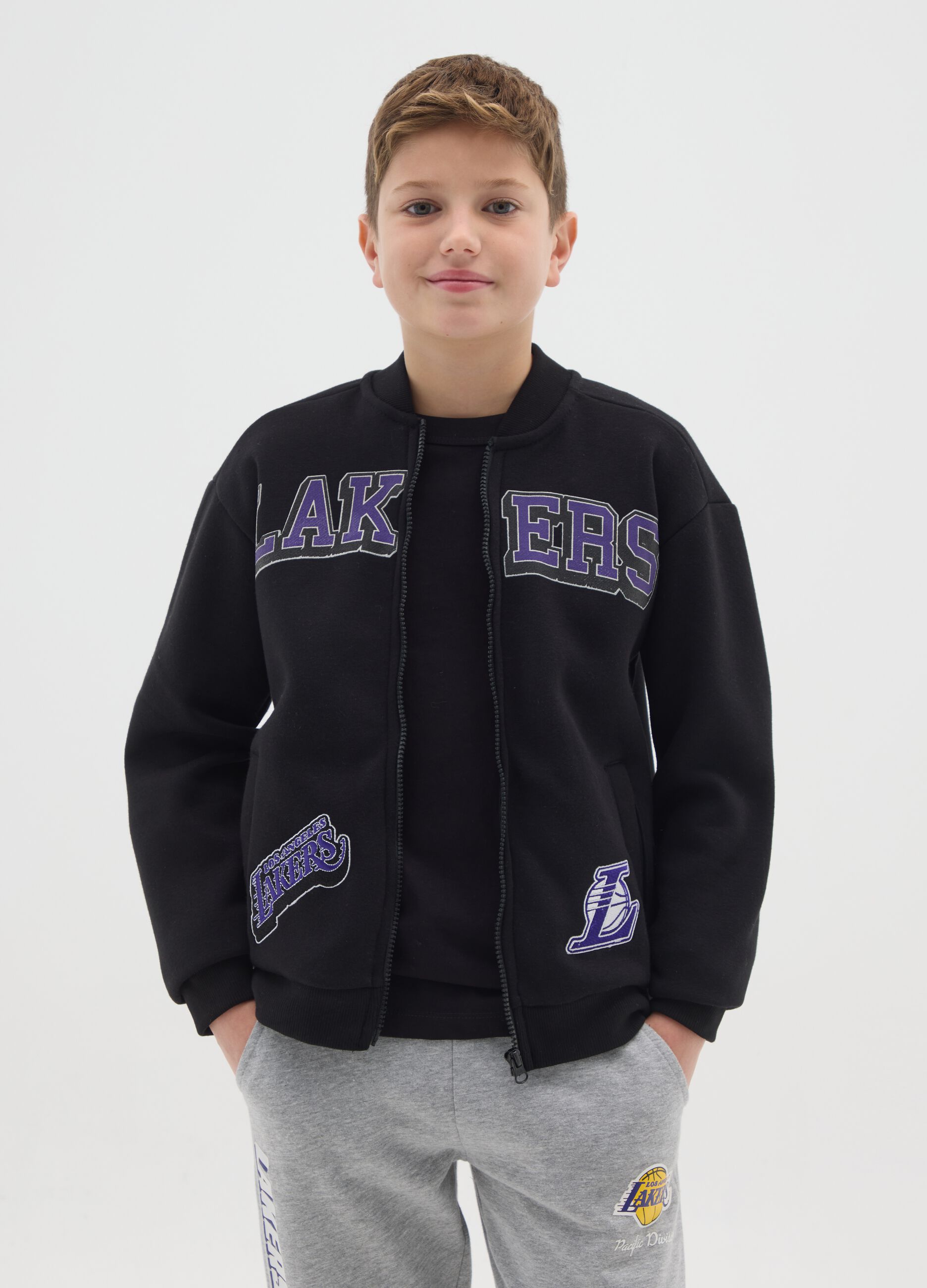 Children's black cotton blend regular fit sweatshirt with Lakers logo