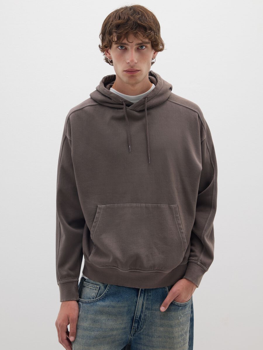 Felpa in misto cotone marrone oversize_0