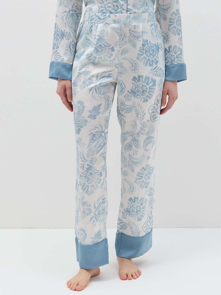 Pyjama trousers in floral satin_1