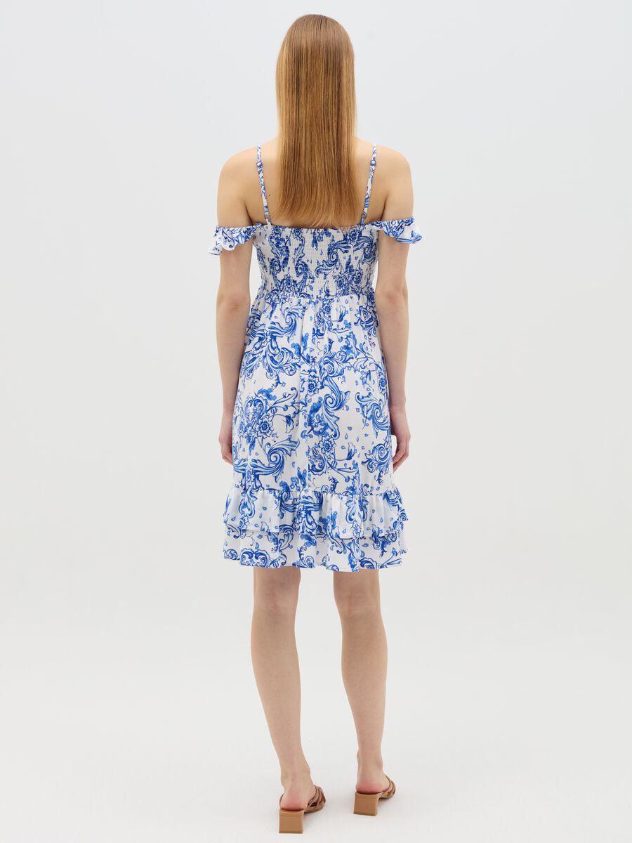 Short off-the-shoulder maternity dress_4