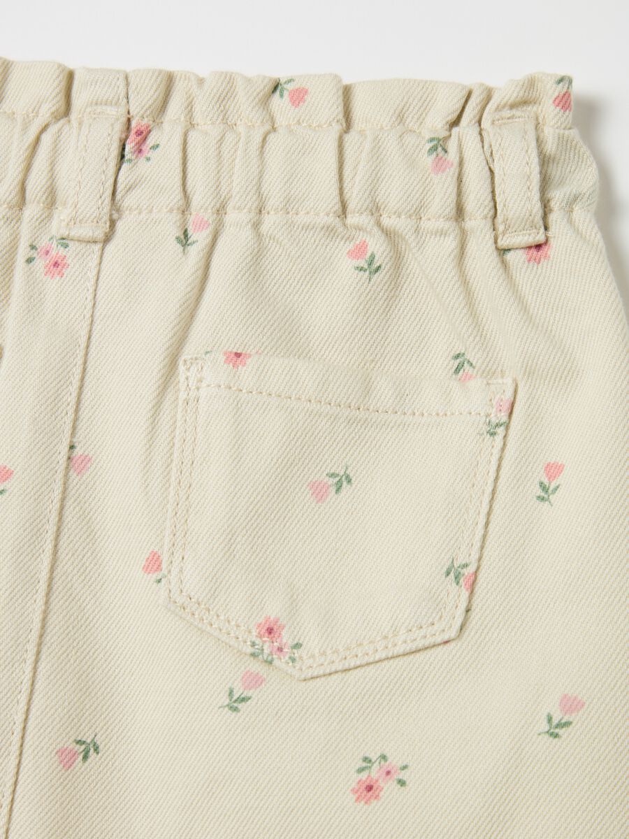 Drill miniskirt with small flowers print_3
