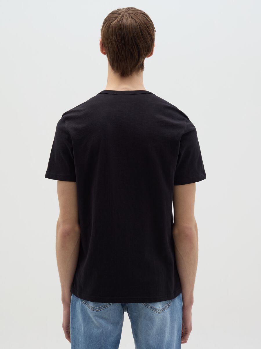 Cotton T-shirt with granddad neckline_3