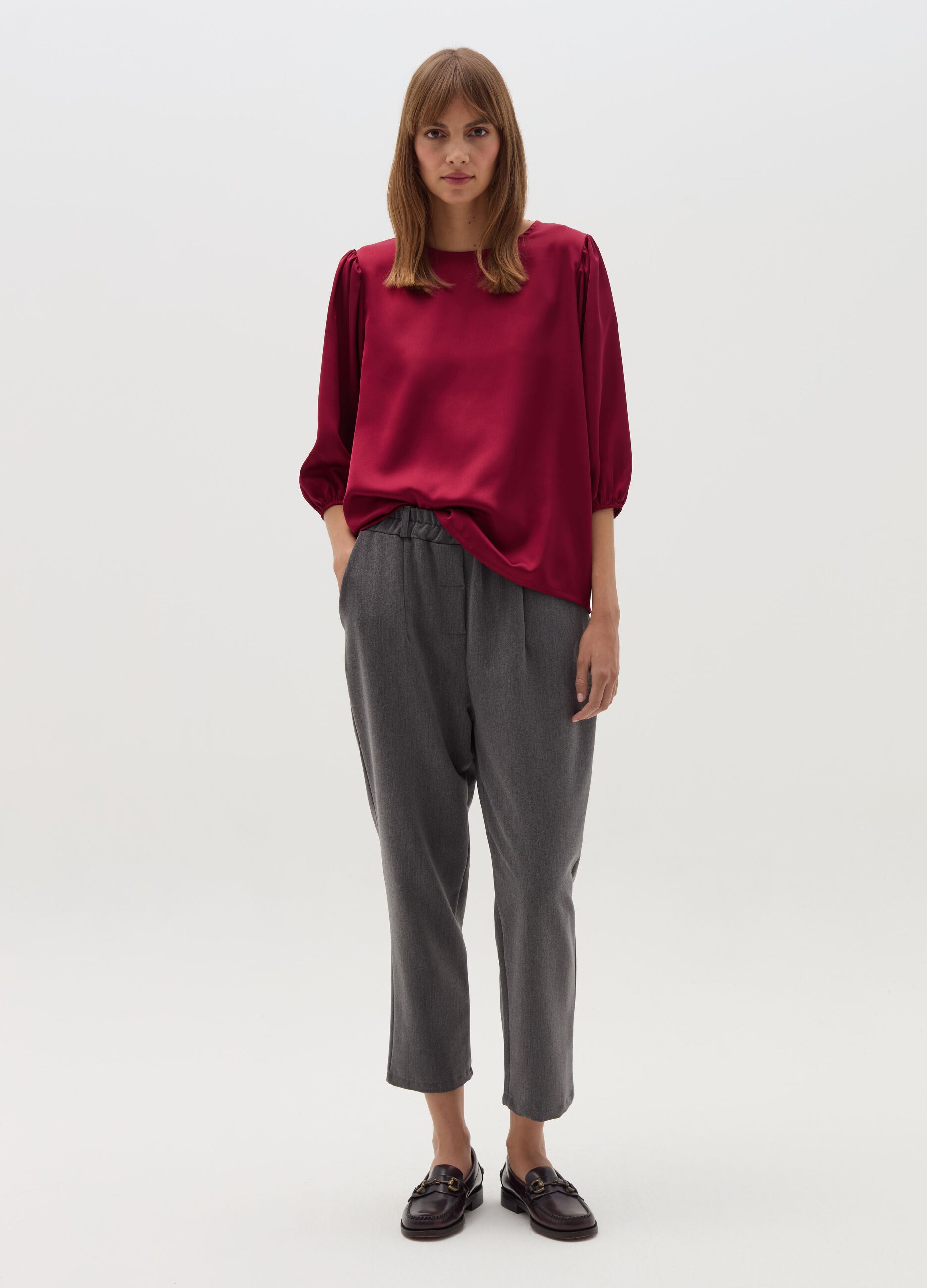 HYBRID Blusa in satin con maniche a sbuffo