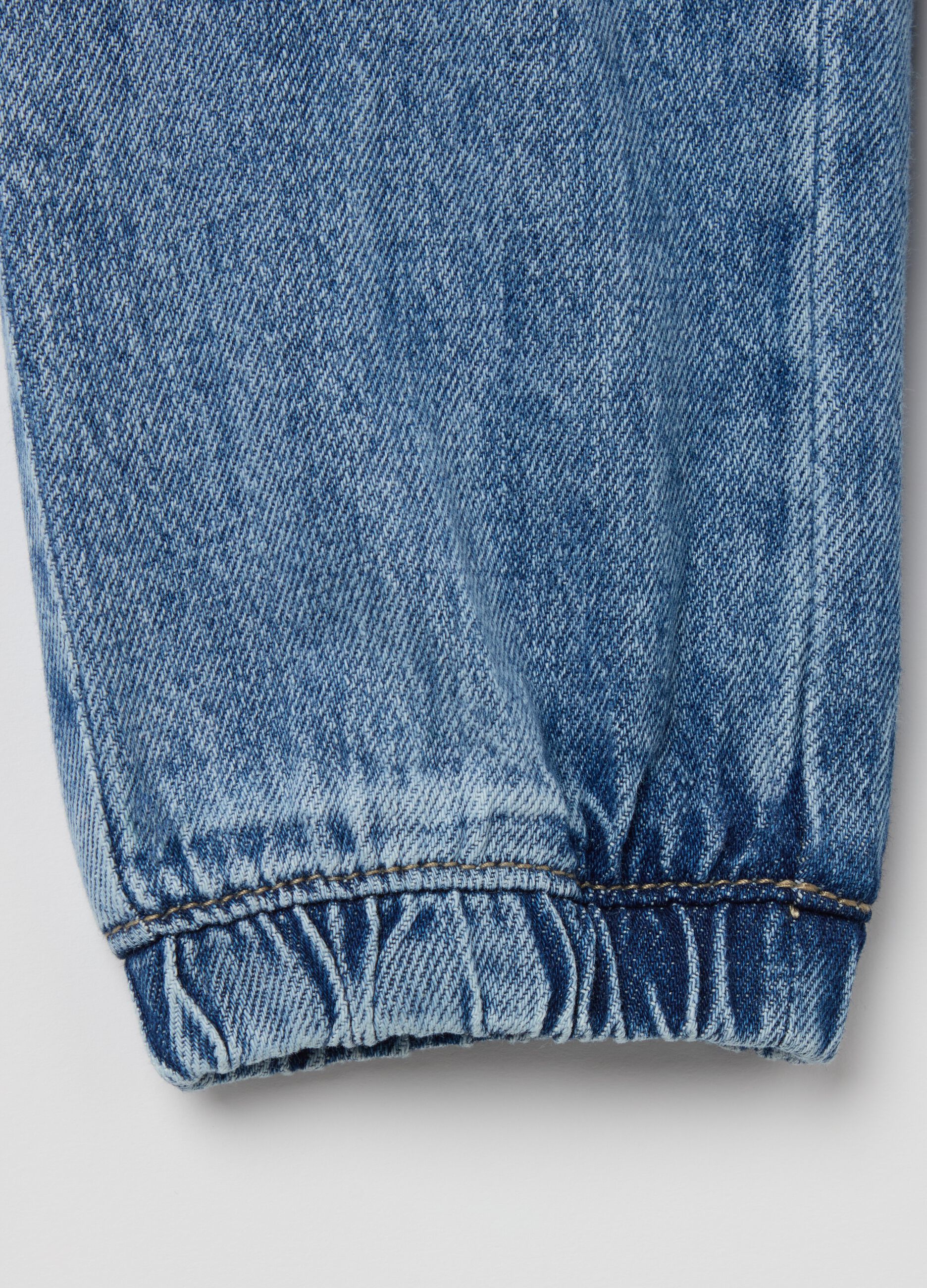 Joggers in denim con coulisse