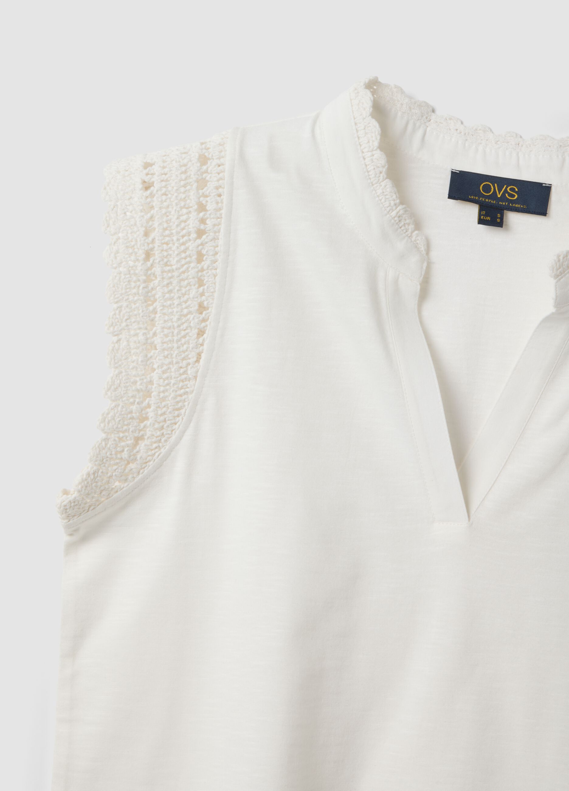White pure cotton regular-fit top with crochet inserts