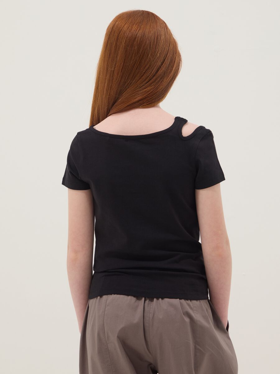 T-shirt in cotone elasticizzato nero da ragazza slim fit_1