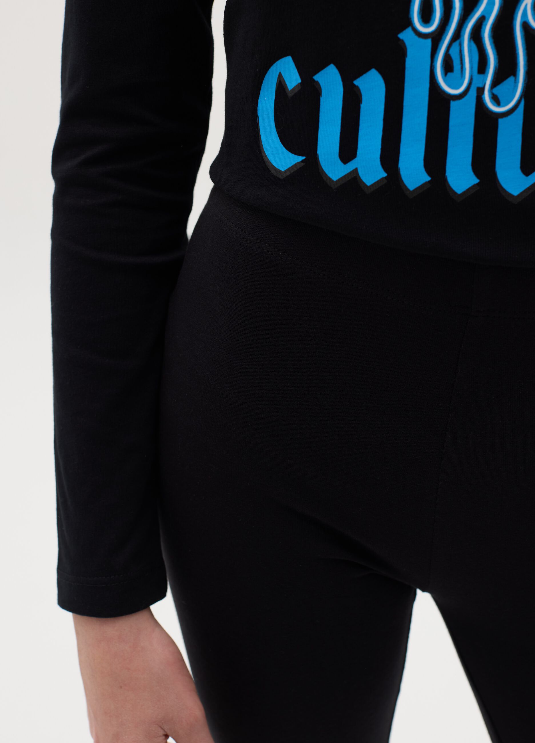 Solid colour stretch leggings