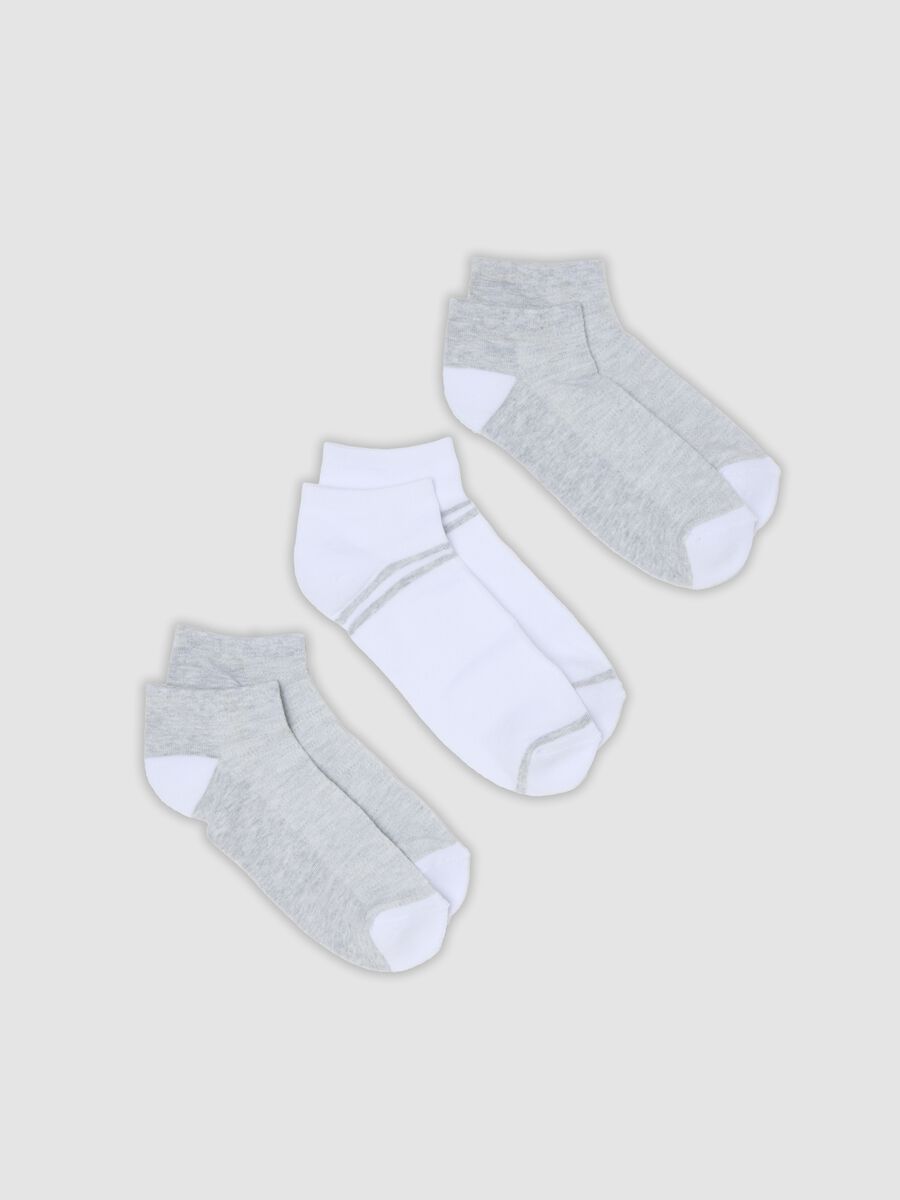 Tripack di calze sportive bianche e grigie alla caviglia in cotone organico elasticizzato_0