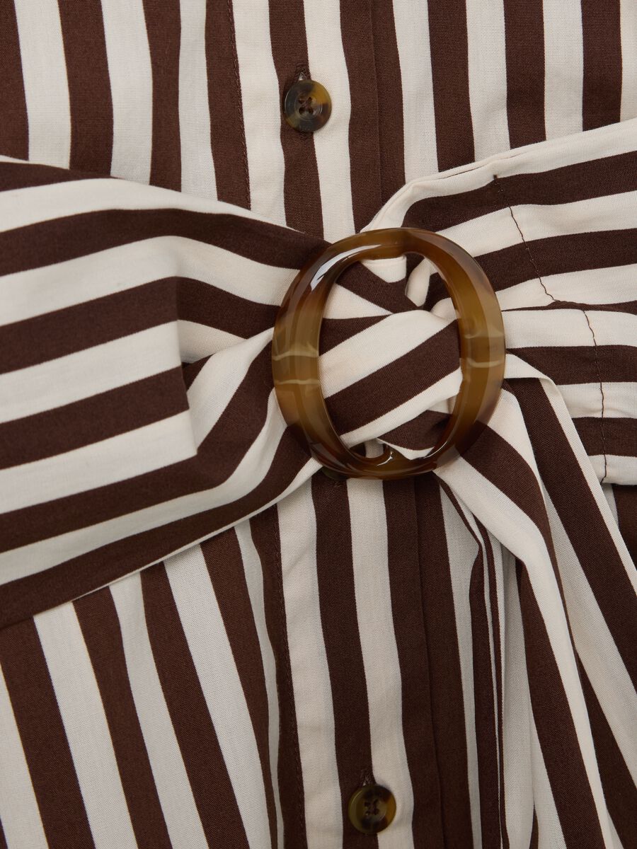 Long shirt dress with brown and white stripes_5