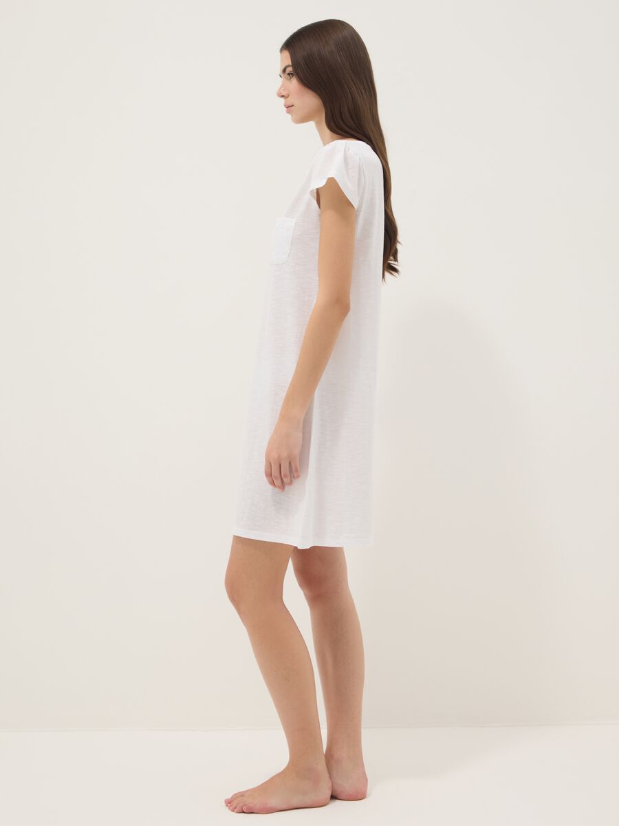 White organic cotton nightshirt with chest pocket_1
