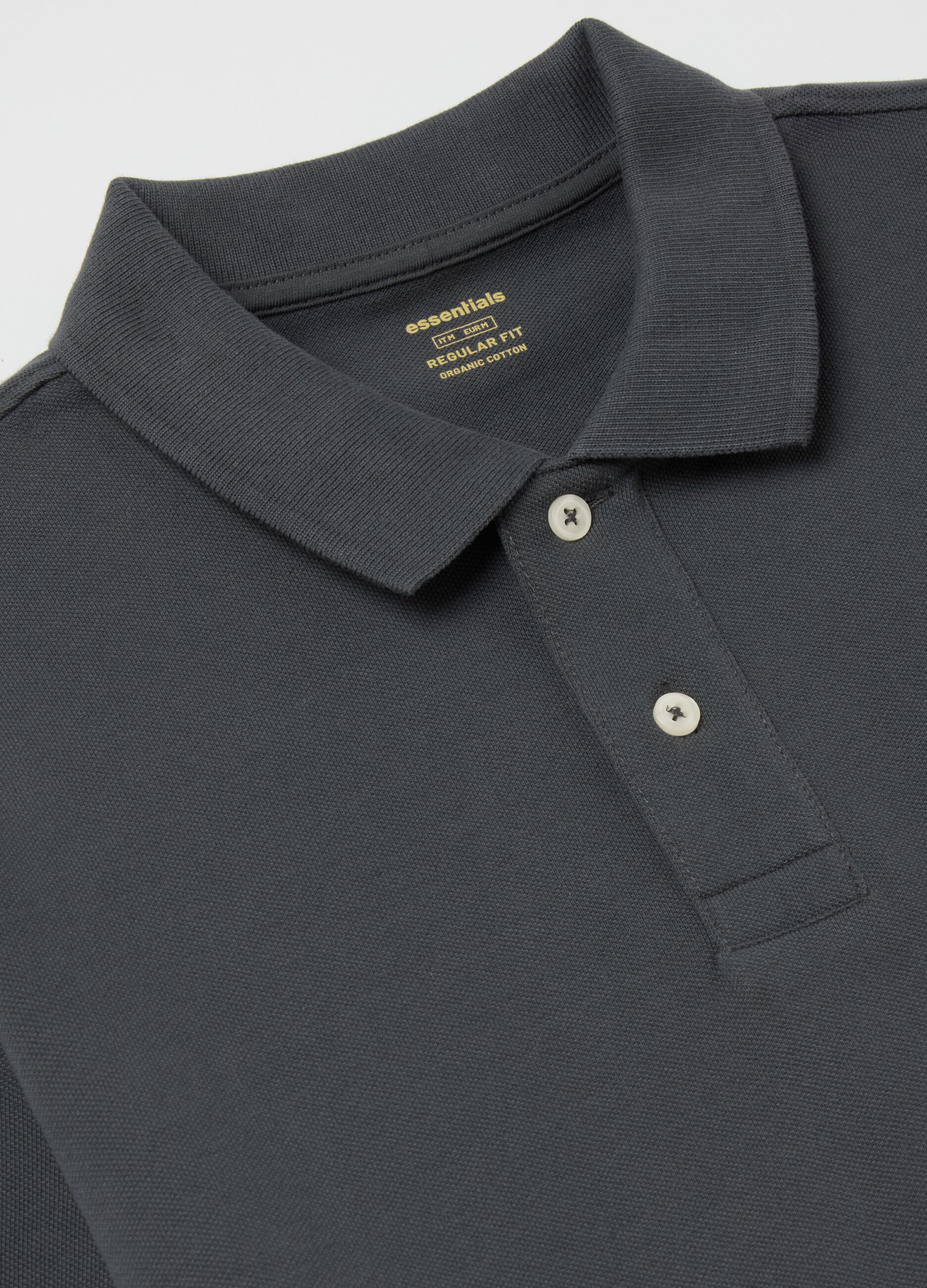 Solid colour polo shirt in organic cotton