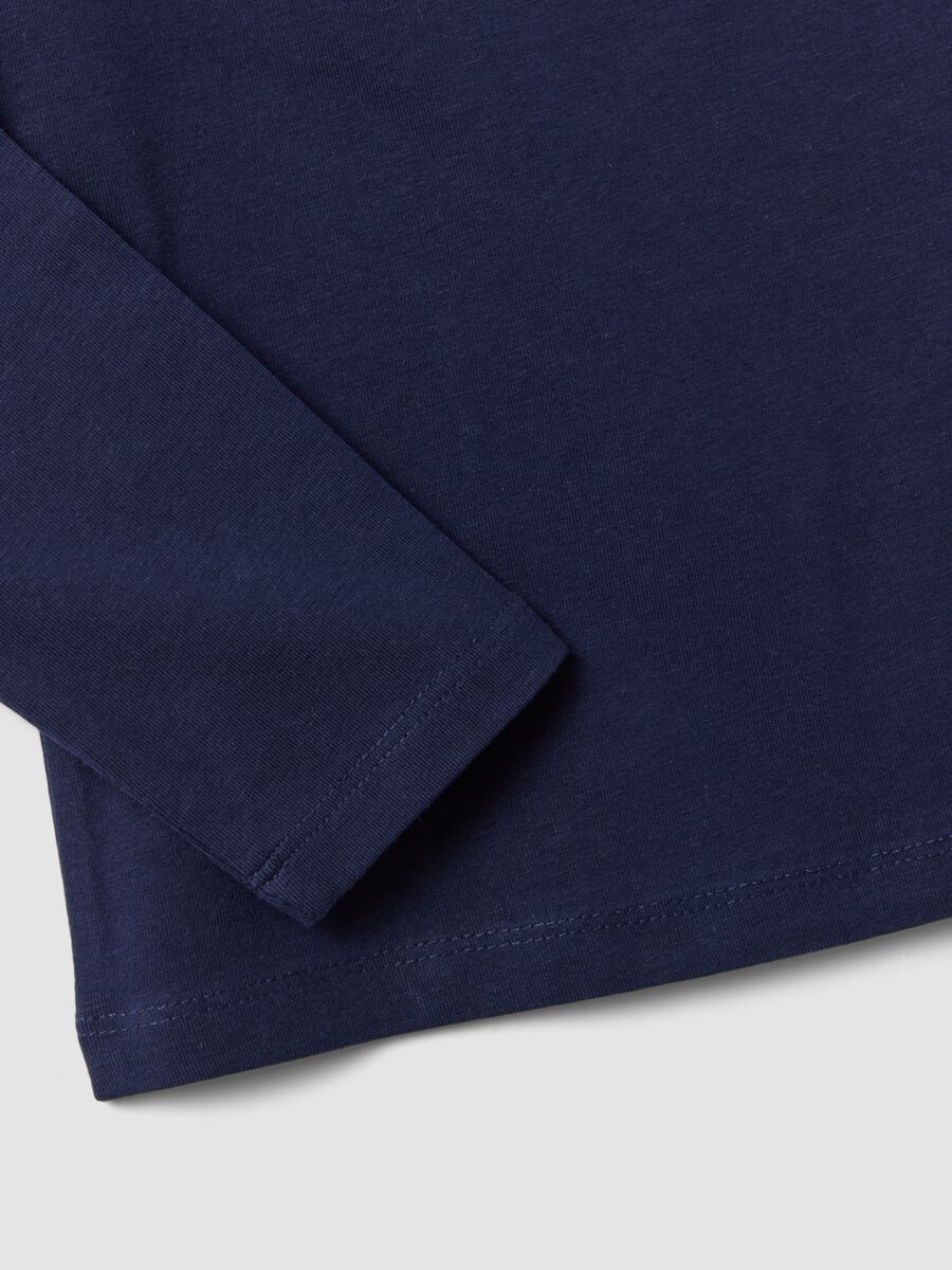 T-shirt blu a maniche lunghe in cotone elasticizzato_3