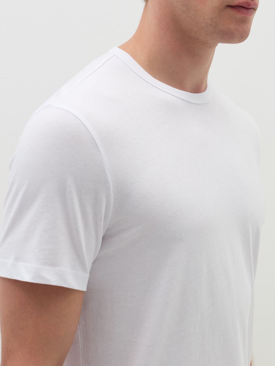 Two-pack undershirts with round neck in jersey_1