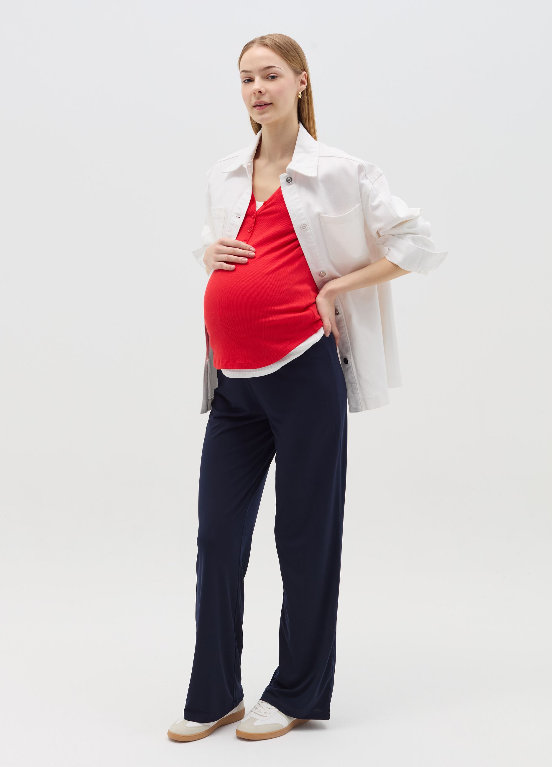 Solid colour maternity shacket