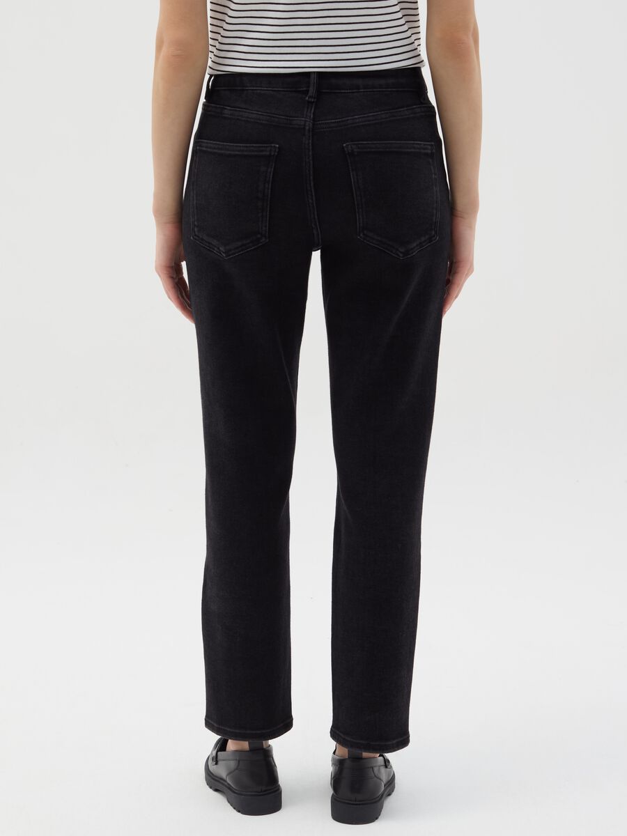 Slim-fit stretch jeans with five pockets_3