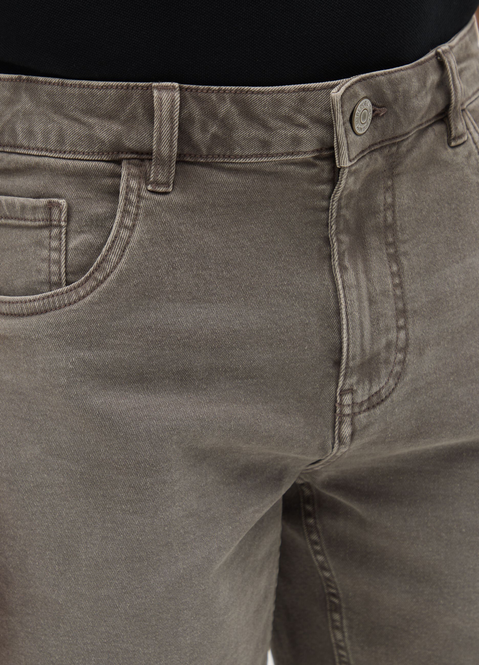 Men's grey denim regular fit shorts