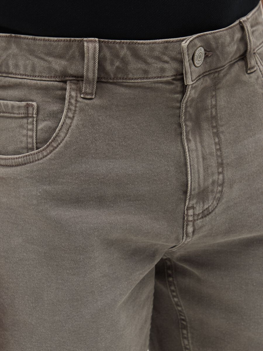 Men's grey denim regular fit shorts_2