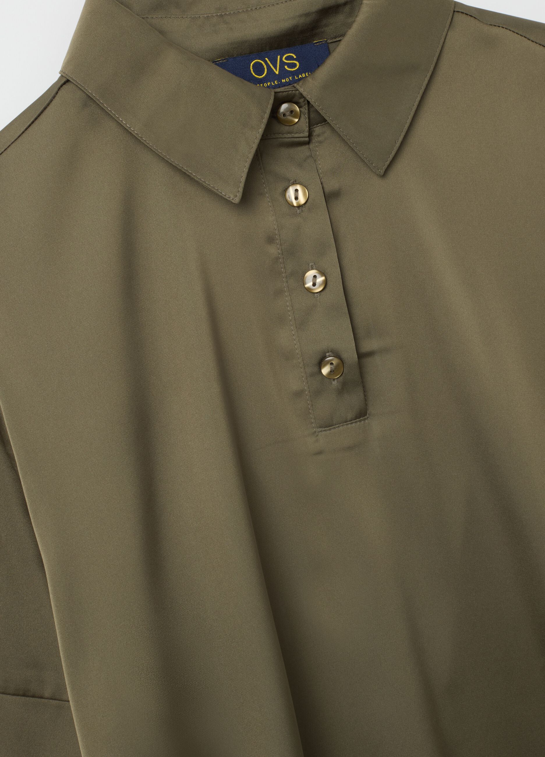 Camicia in satin marrone regular fit