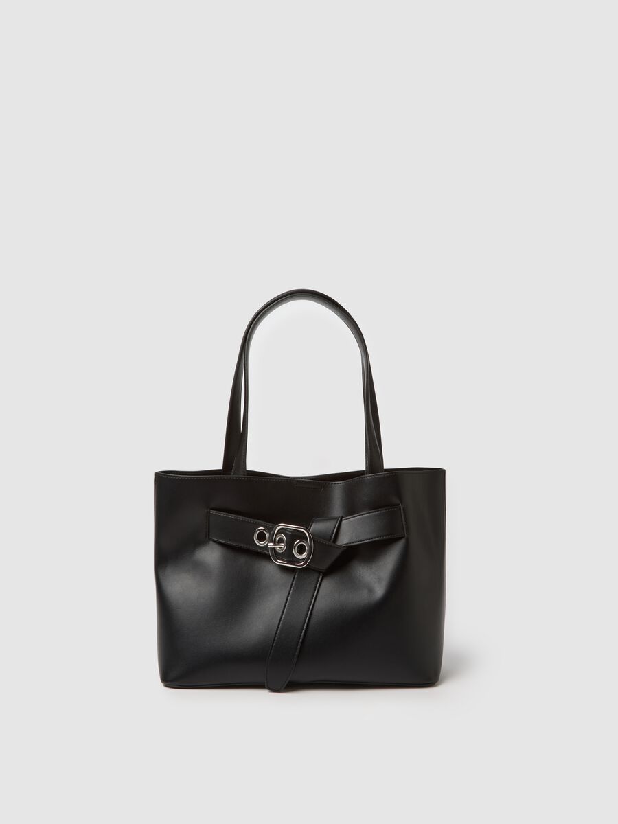 Borsa a spalla nera con dettagli metallici_0