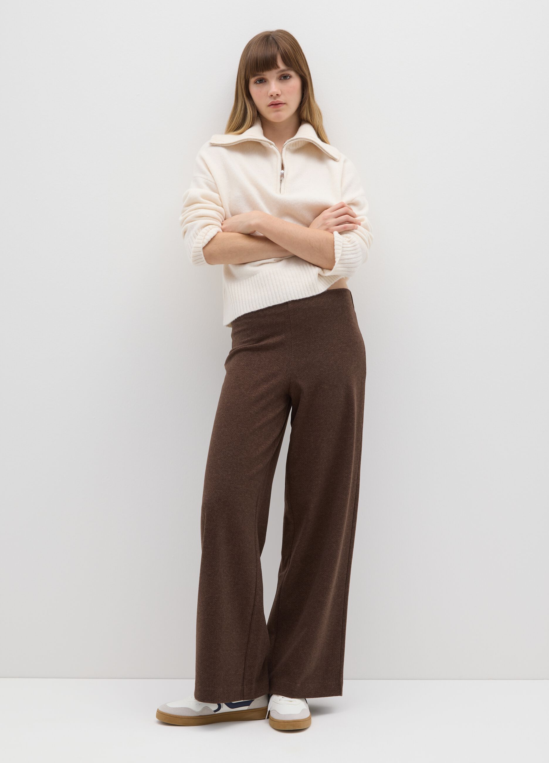 Brown wide-leg stretch trousers