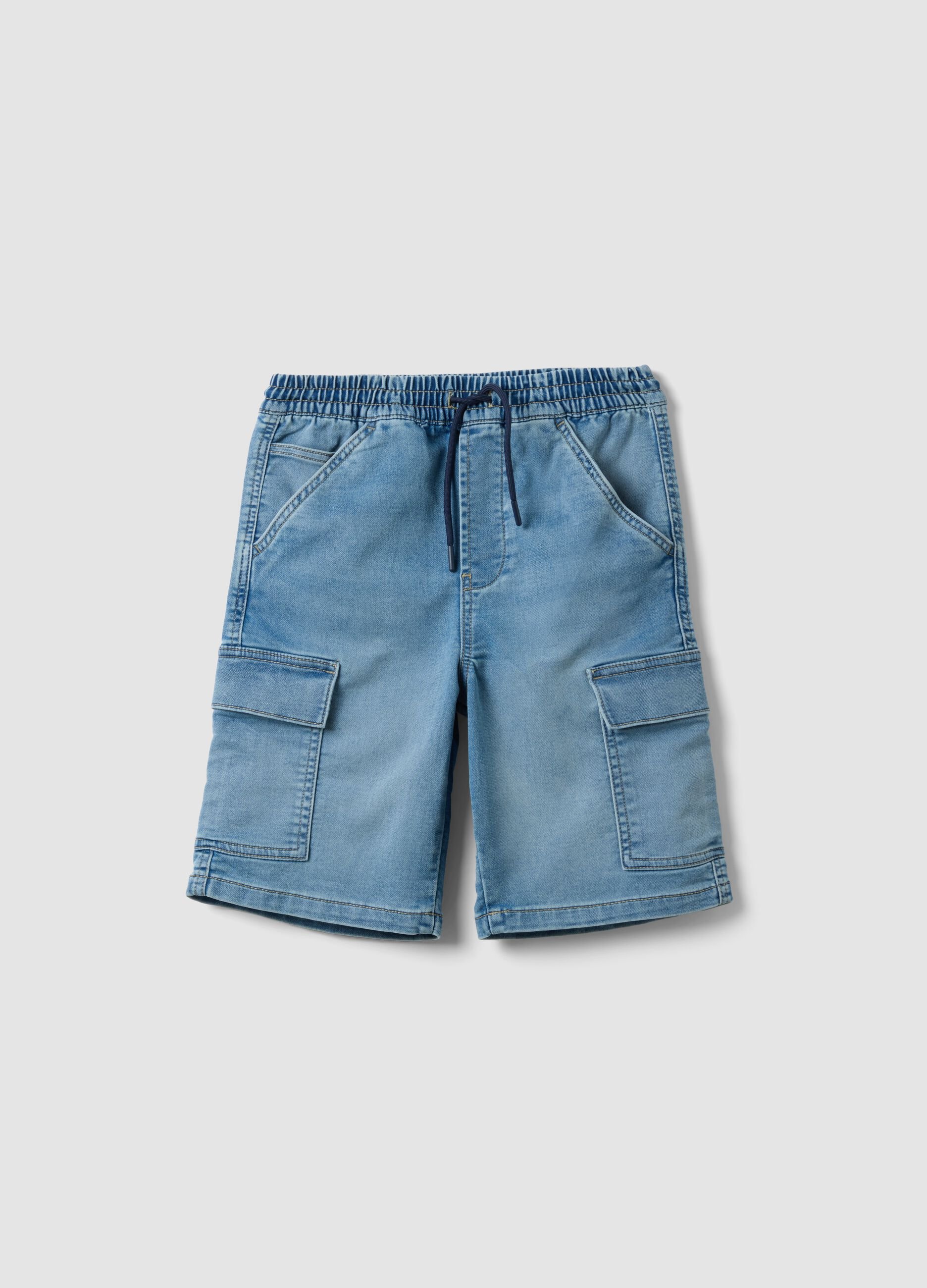 Light blue cargo shorts in stretch cotton denim