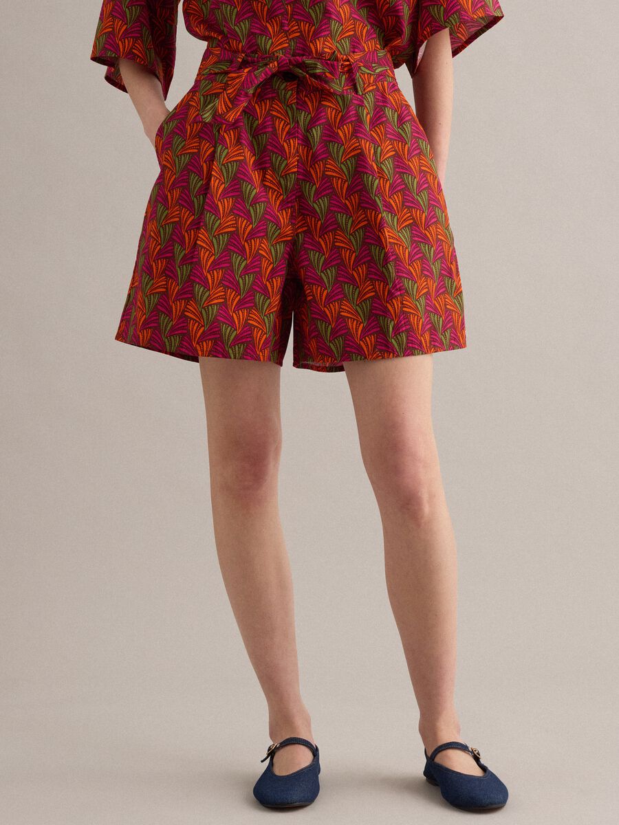 Shorts rossi in puro cotone con stampa_1