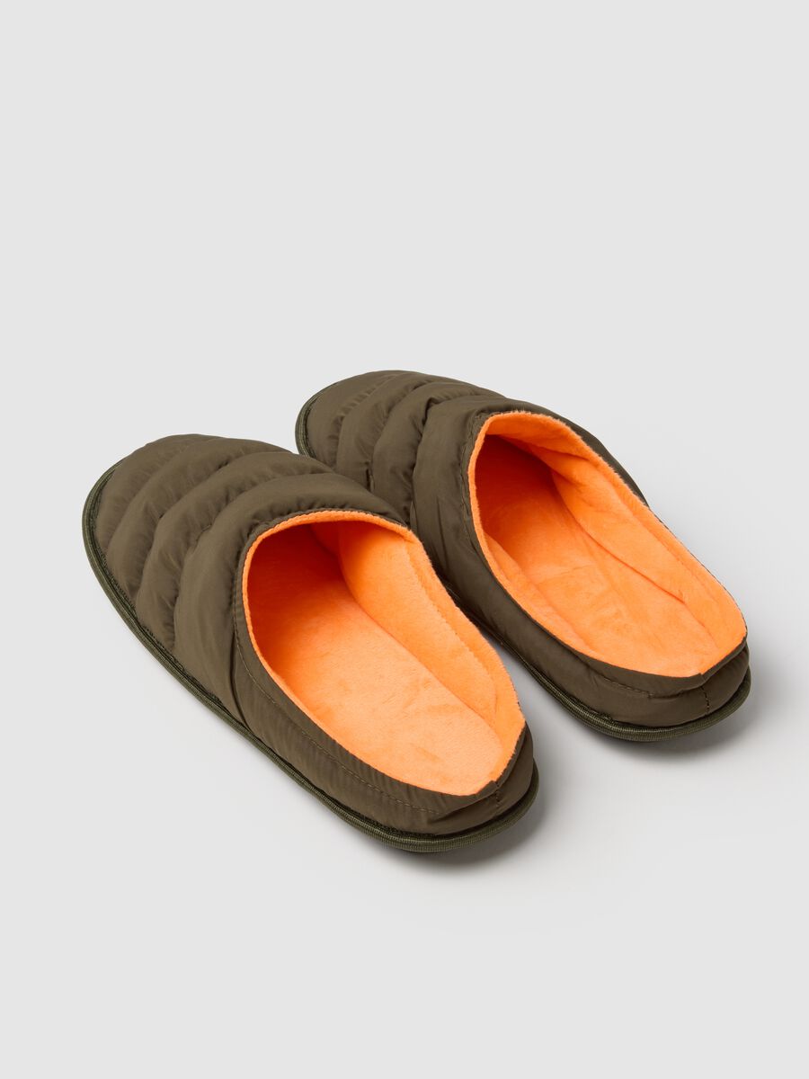 Green padded slippers with orange regular fit lining_1