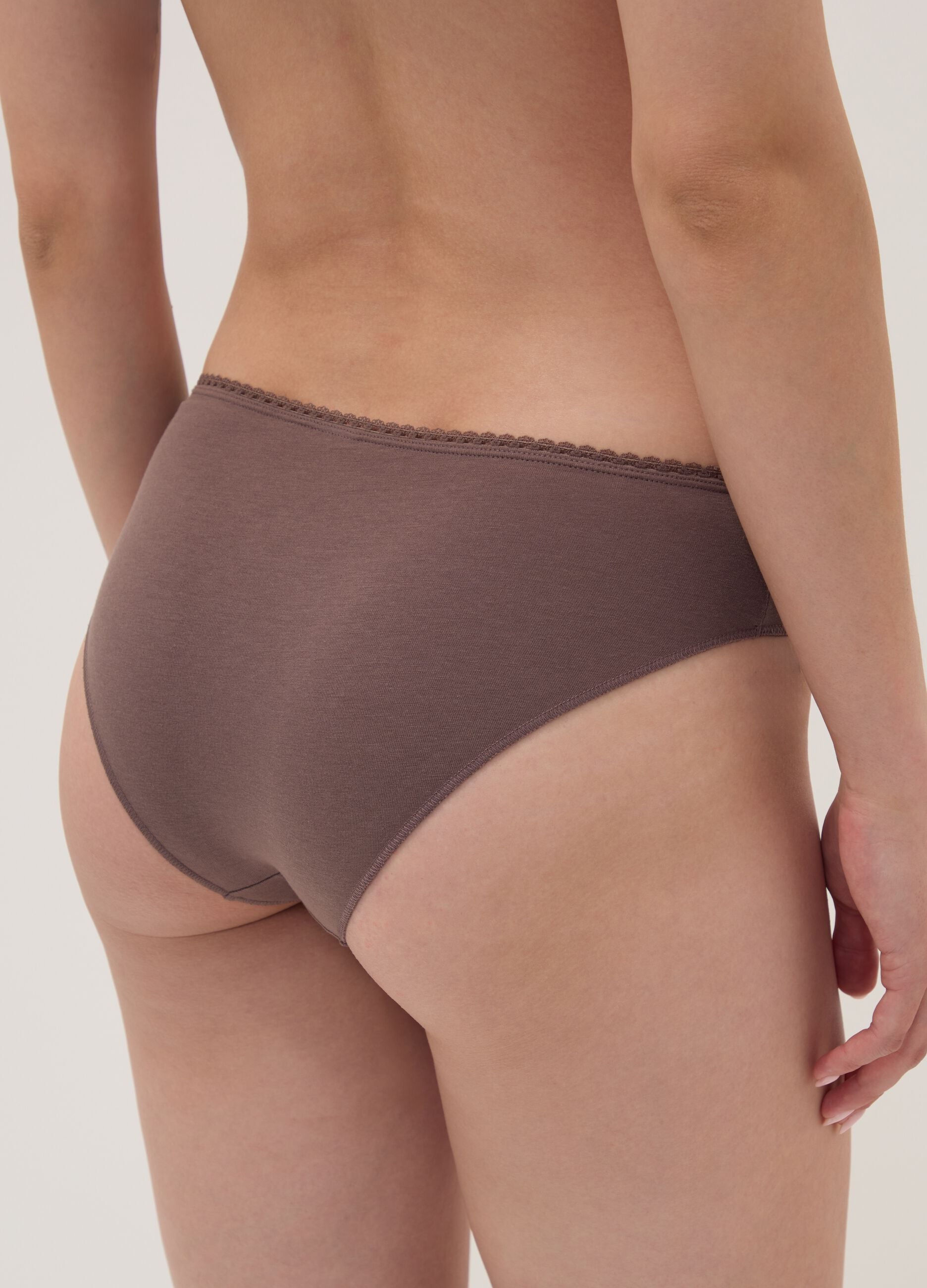 Tripack di slip multicolor in cotone organico elasticizzato