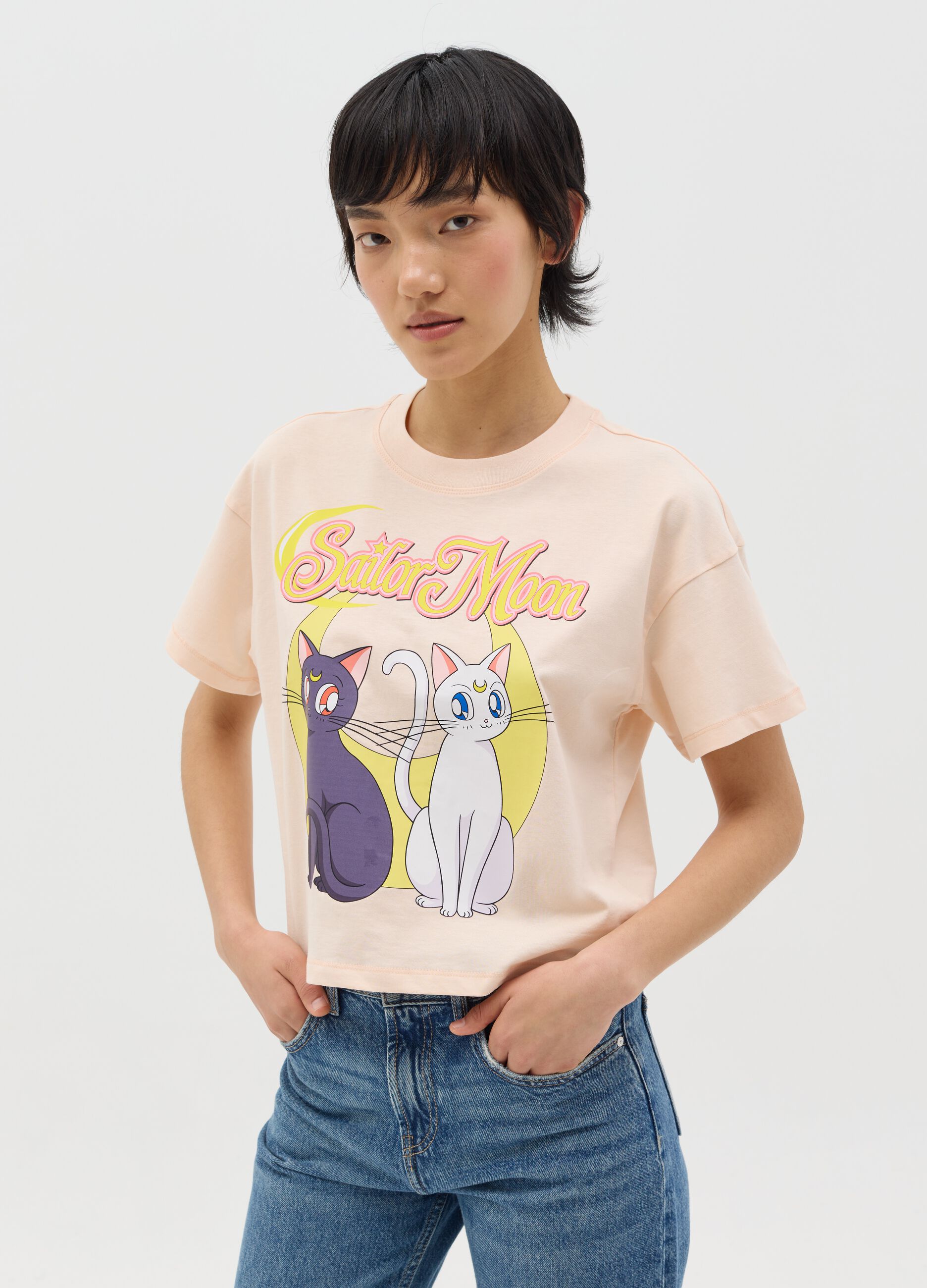Short-sleeved T-shirt with Sailor Moon print
