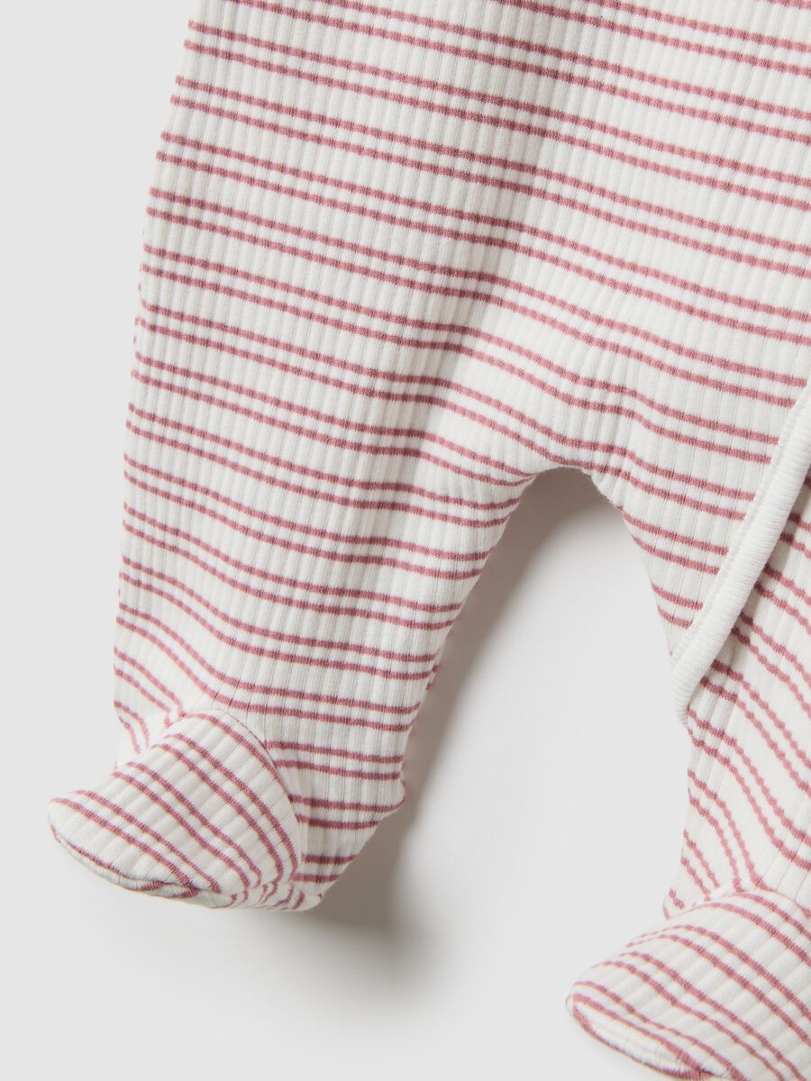 Multicoloured striped baby girl's sleepsuit in stretch cotton_3