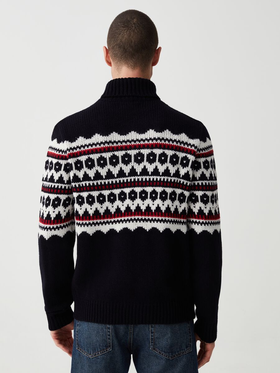Pullover a collo alto con motivo ikat jacquard_2