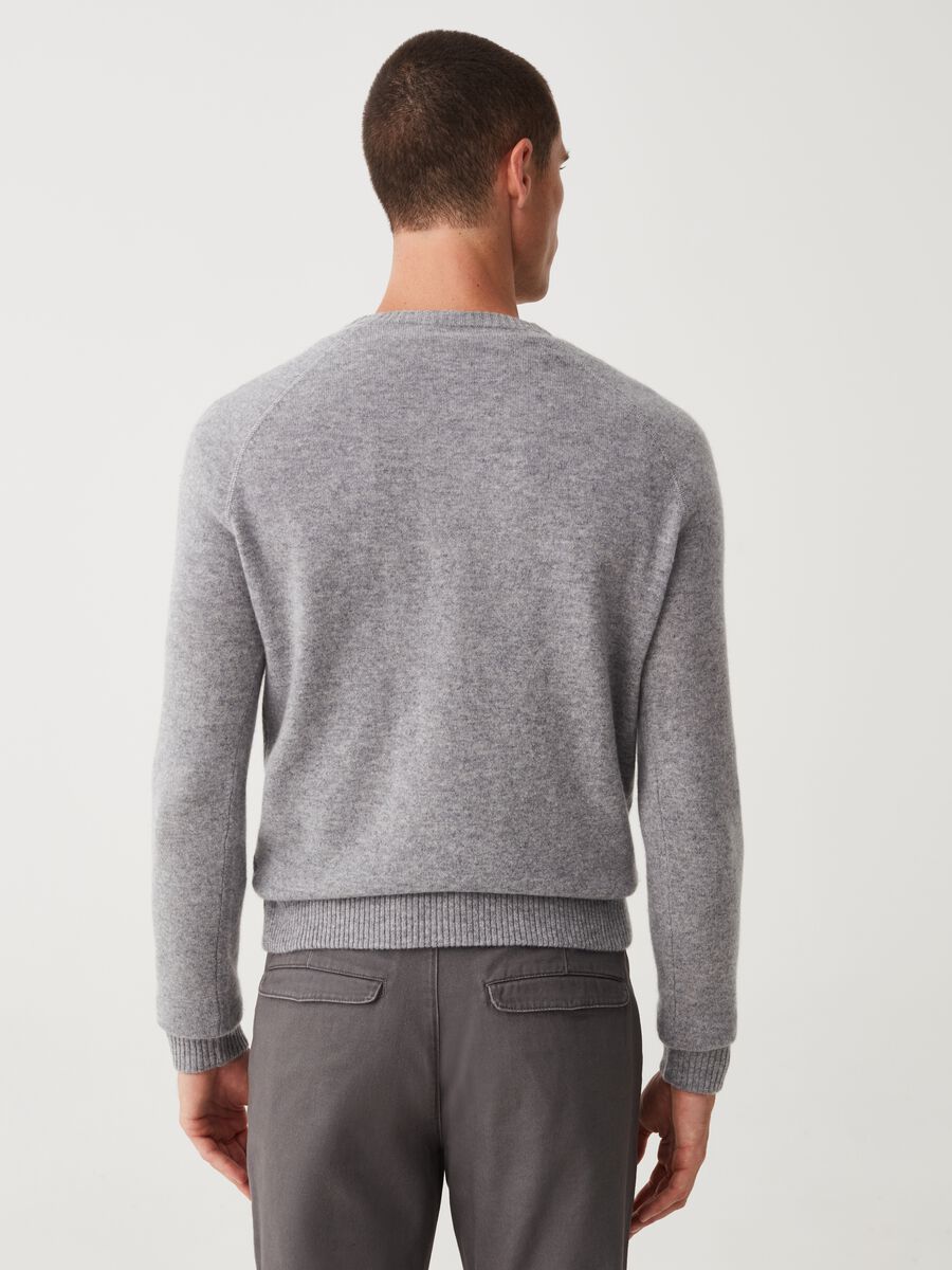 Pullover in cashmere con maniche raglan_2