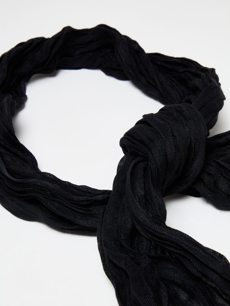Contemporary fringed scarf in linen_2