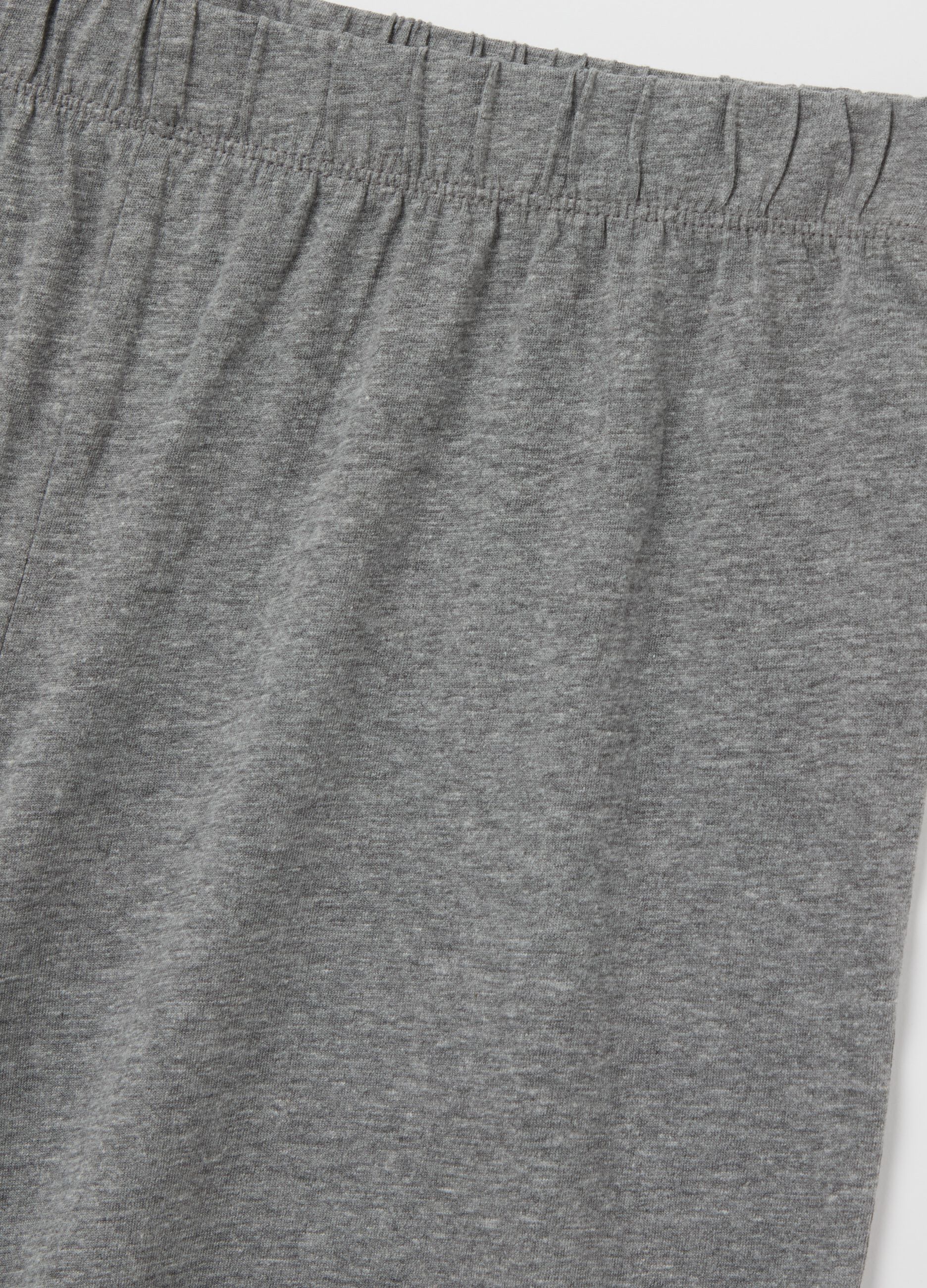 Short cotton pyjamas with V neckline