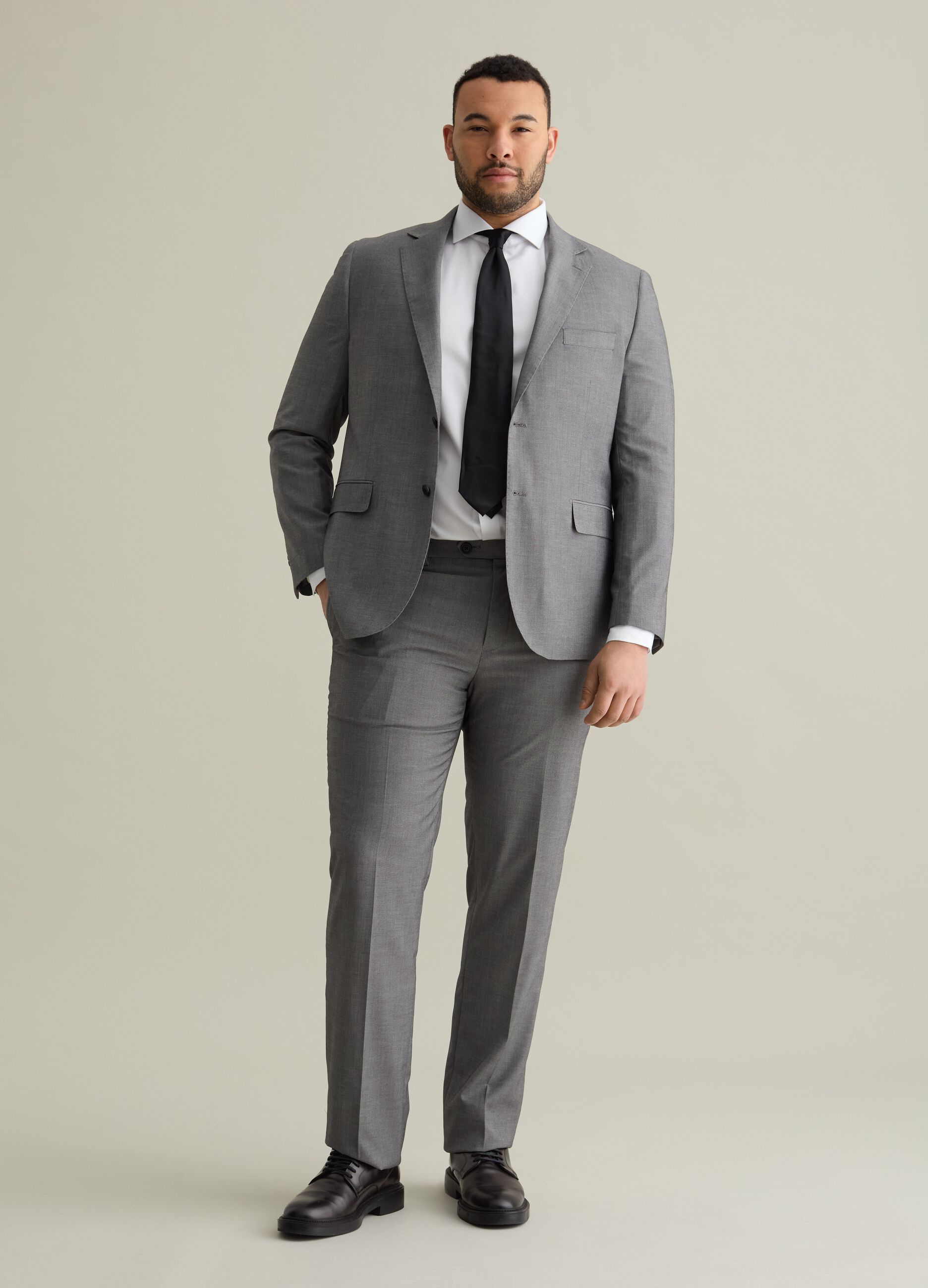 Regular-fit trousers in viscose blend