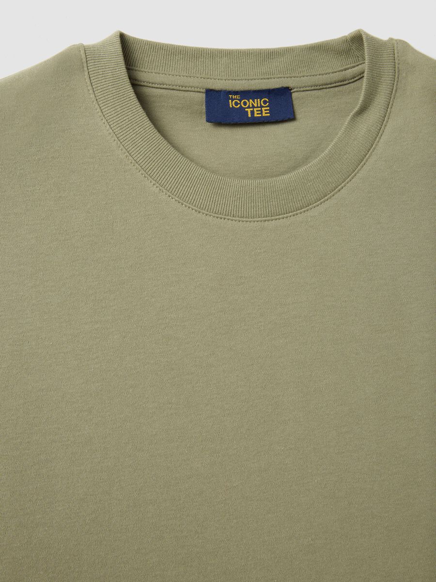 T-shirt The Iconic Tee verde in puro cotone relaxed fit_5