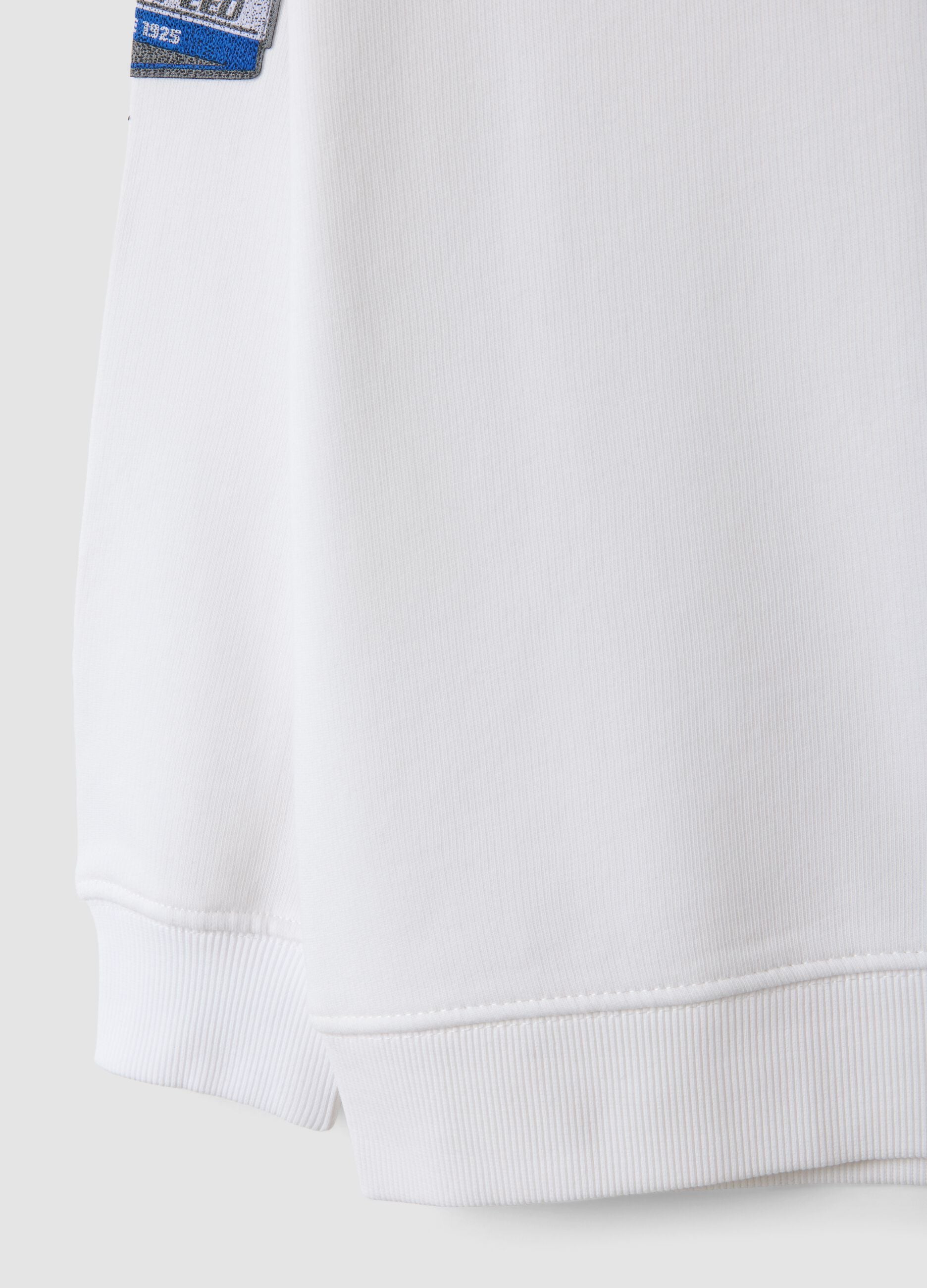 White cotton-blend crew-neck racing print sweatshirt for boys