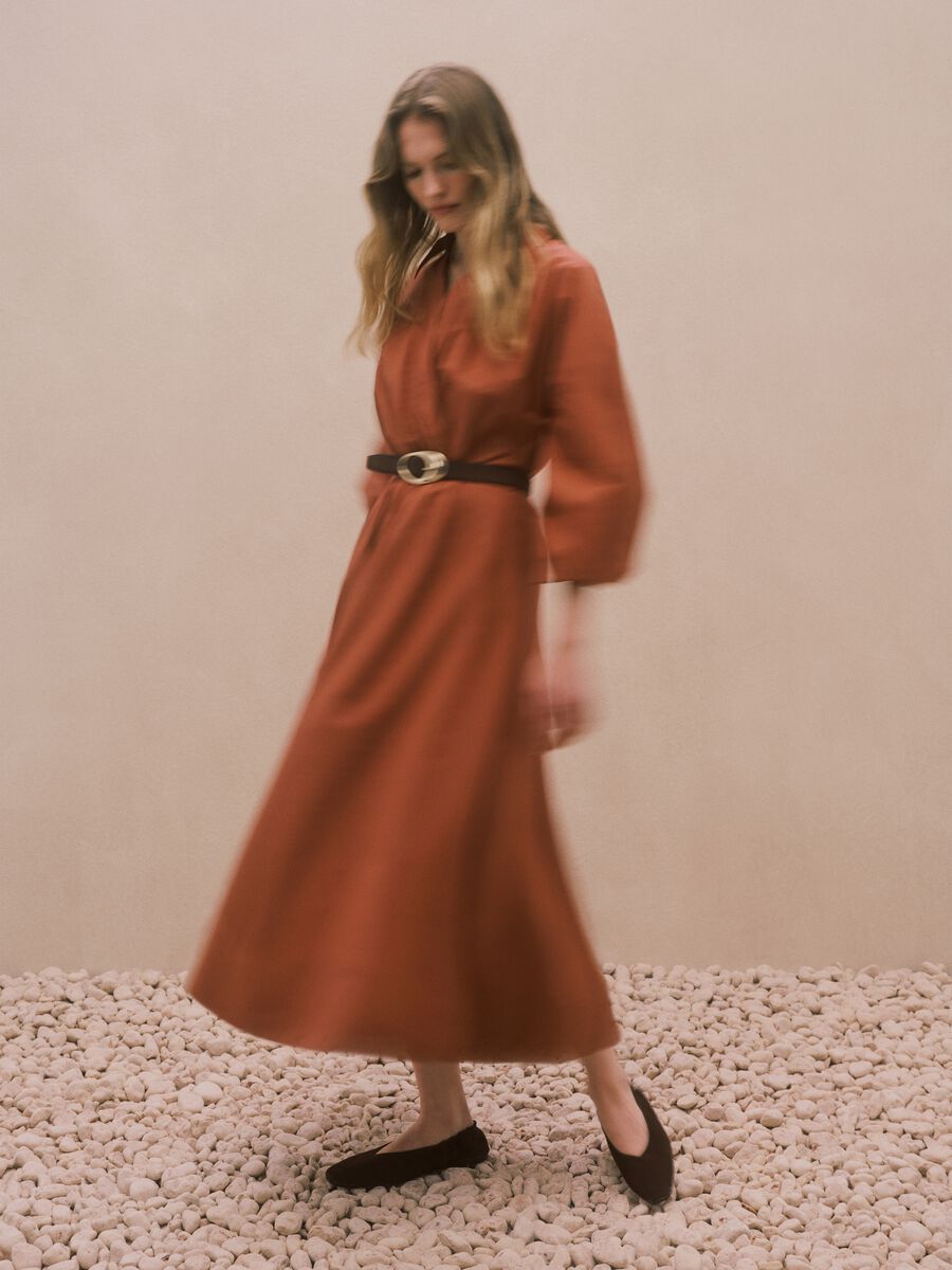 Long dress in pure brown cotton, regular fit_0