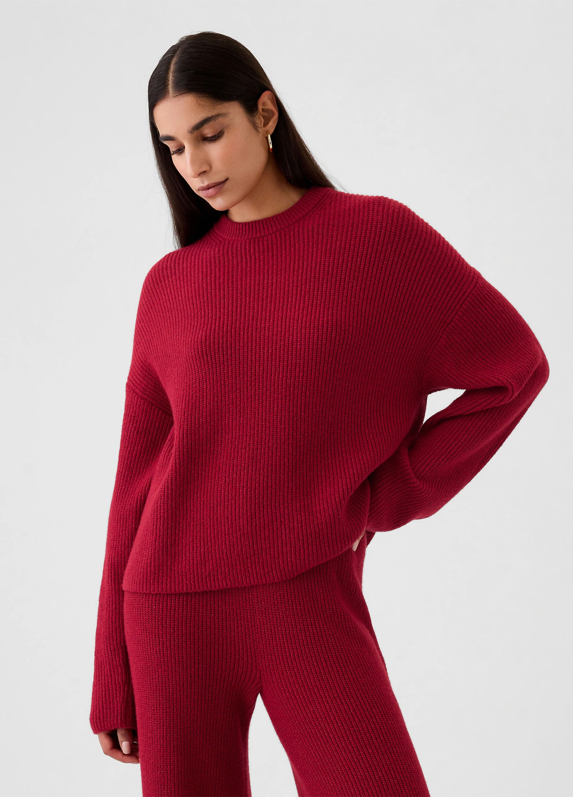 Pullover with ribbed design