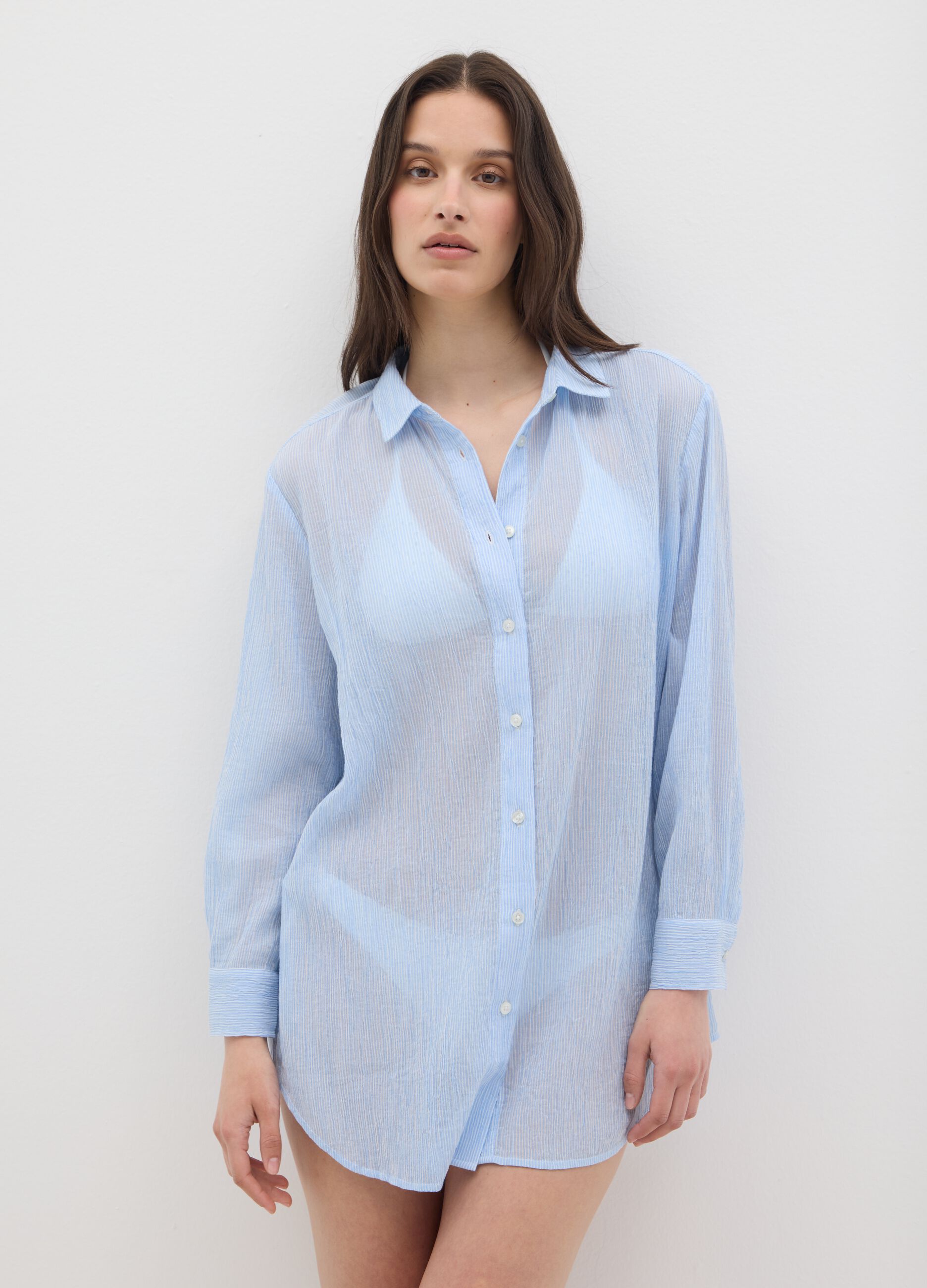 Camicia oversize da donna in puro cotone azzurra