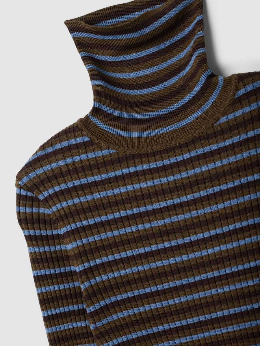 Brown striped fitted crew-neck jumper in viscose blend_2