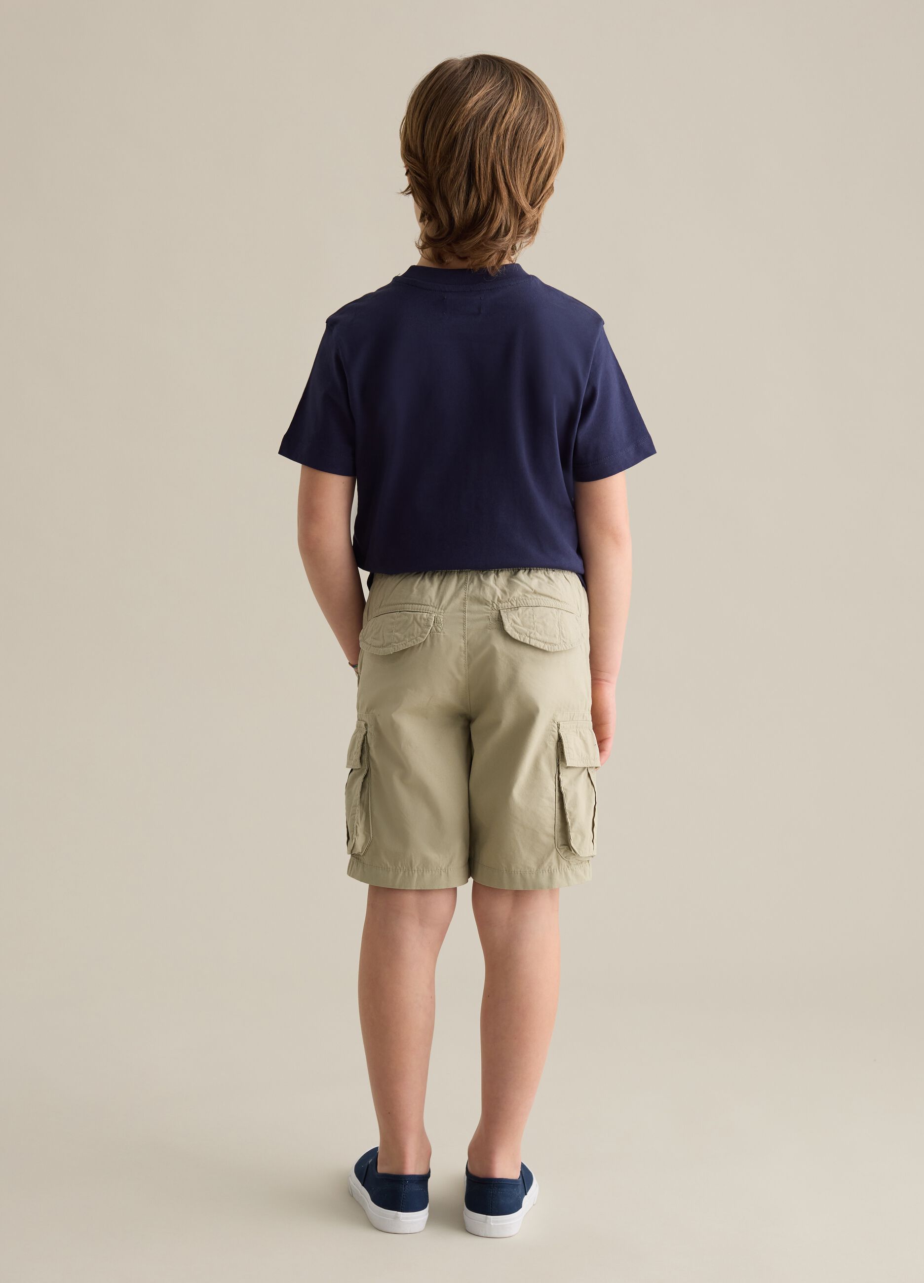 Green cargo Bermuda shorts in canvas with drawstring