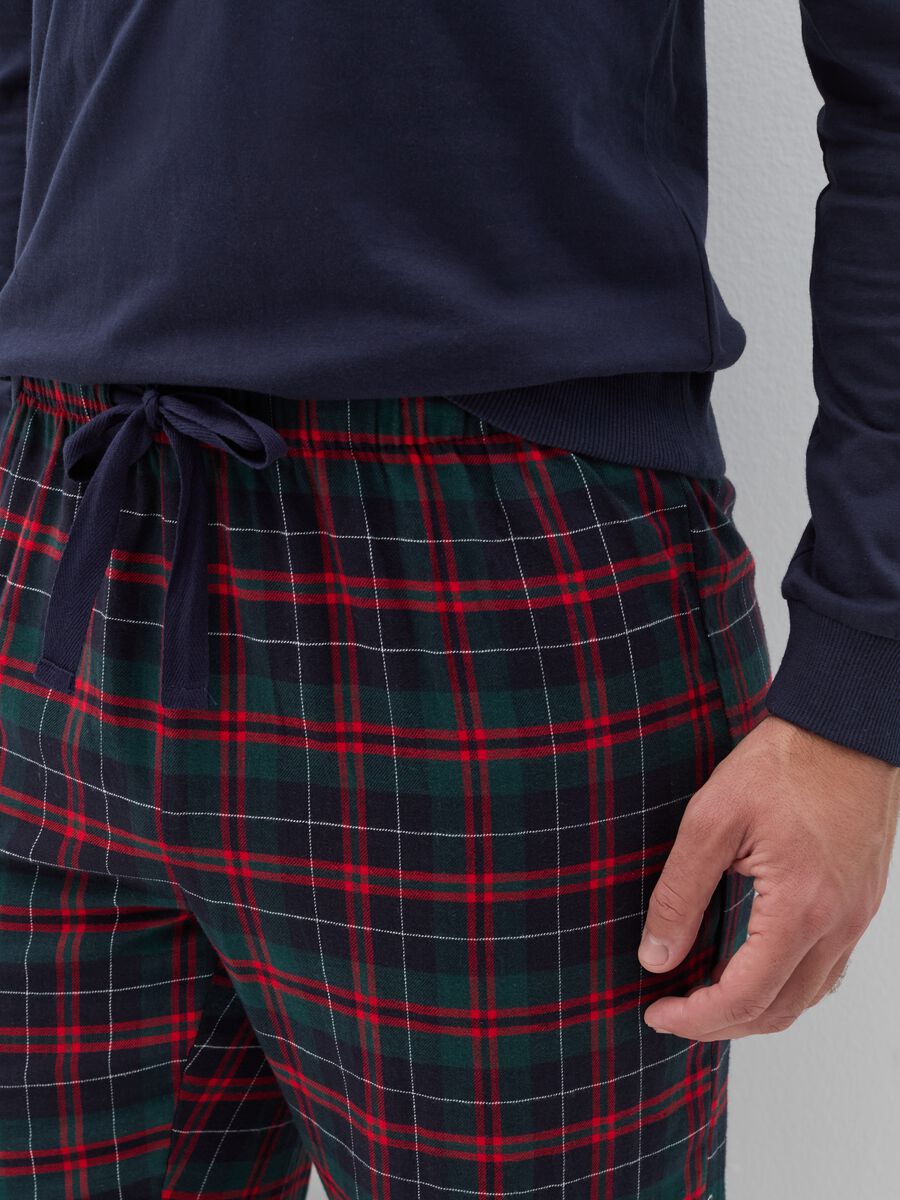 Pyjamas with tartan pattern and animal patch_2