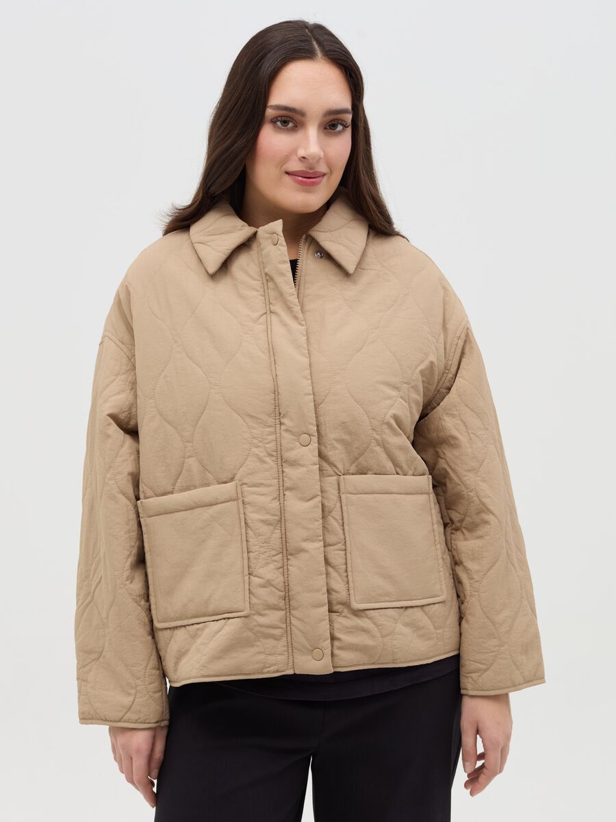 Curvy short quilted jacket with collar_0